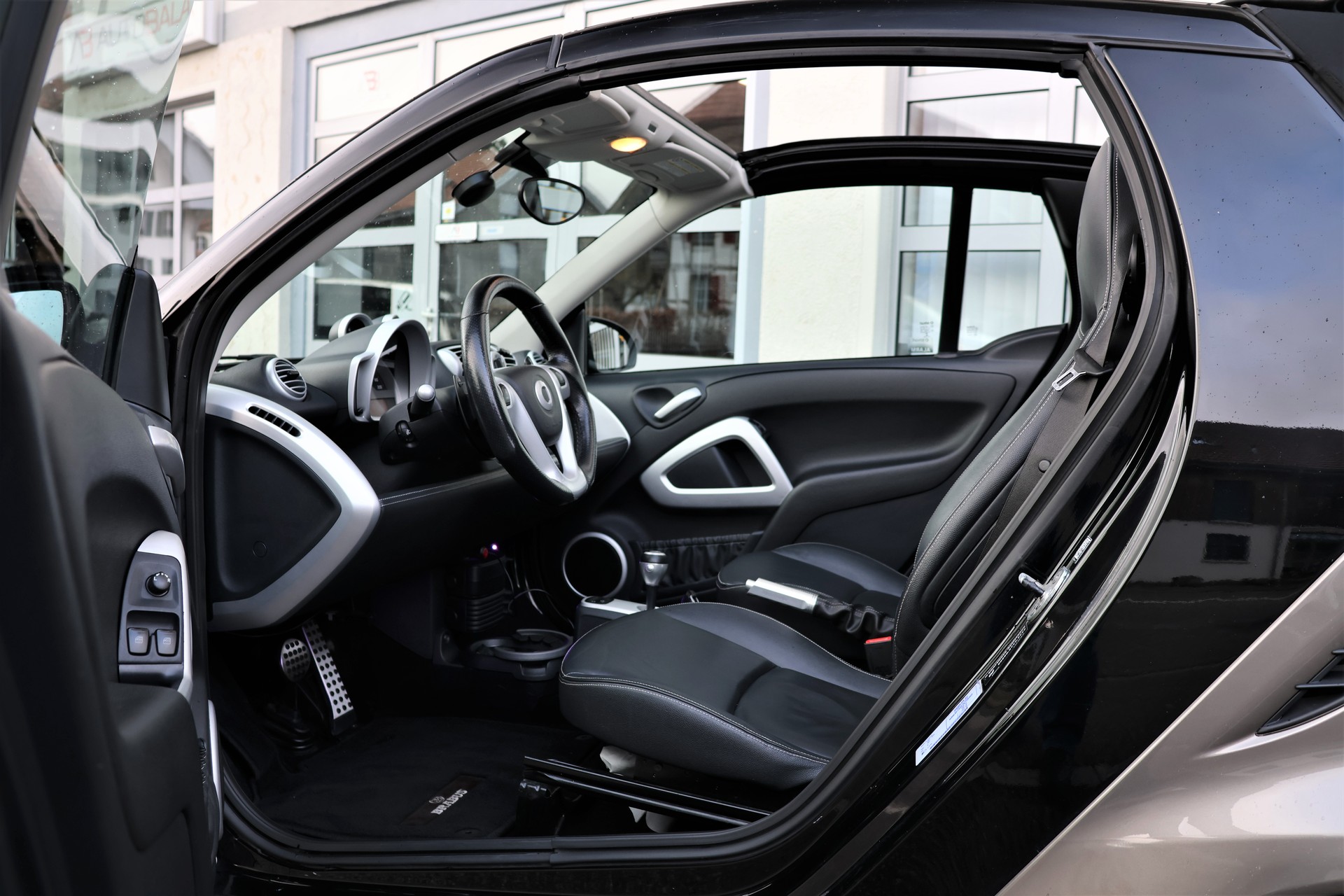 SMART fortwo Brabus Xclusive softouch (CH)-image-16