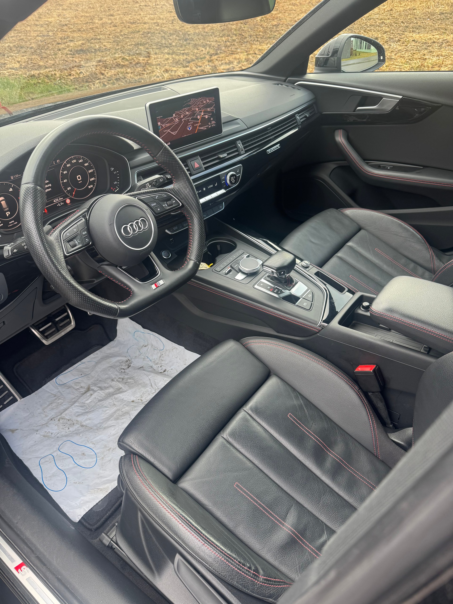 AUDI A4 Avant 40 TDI Sport quattro S-tronic-image-9