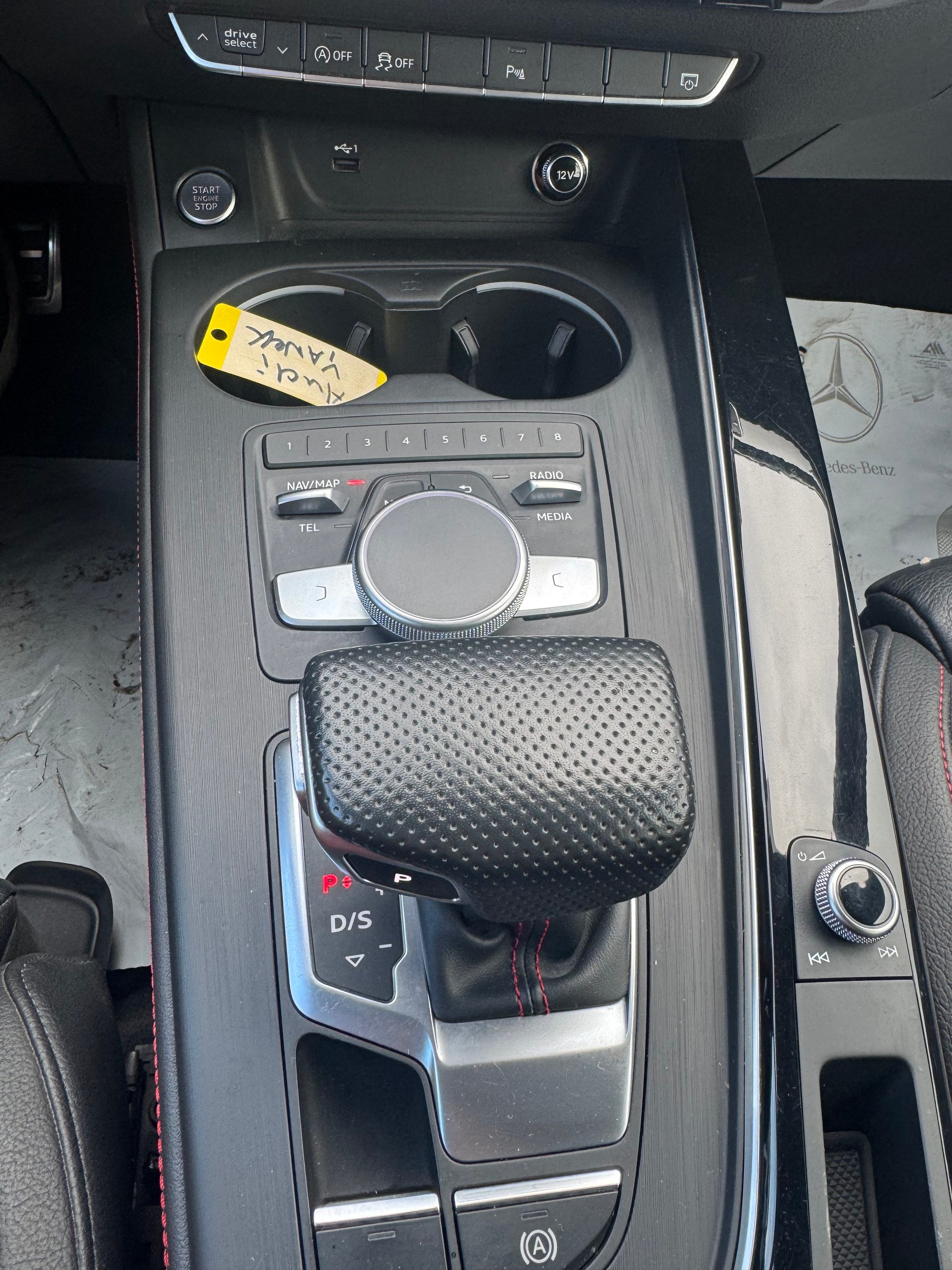 AUDI A4 Avant 40 TDI Sport quattro S-tronic-image-8