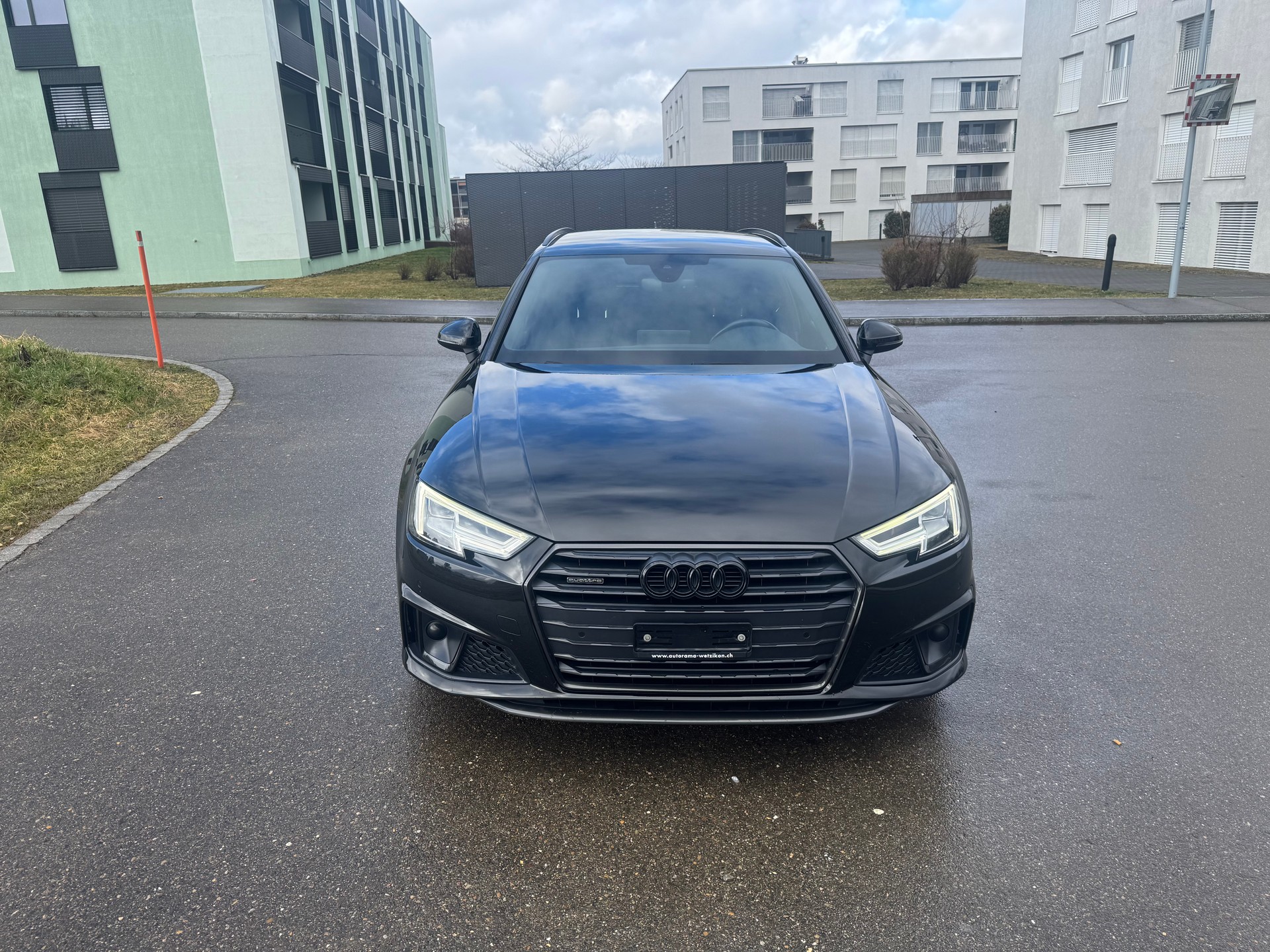 AUDI A4 Avant 40 TDI Sport quattro S-tronic-image-2
