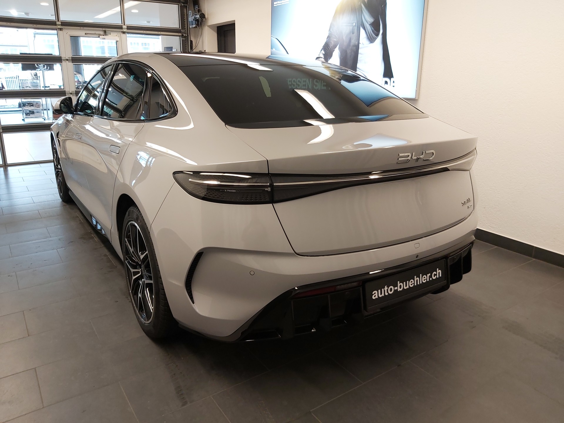 BYD Seal Excellence AWD-showroom-element-3