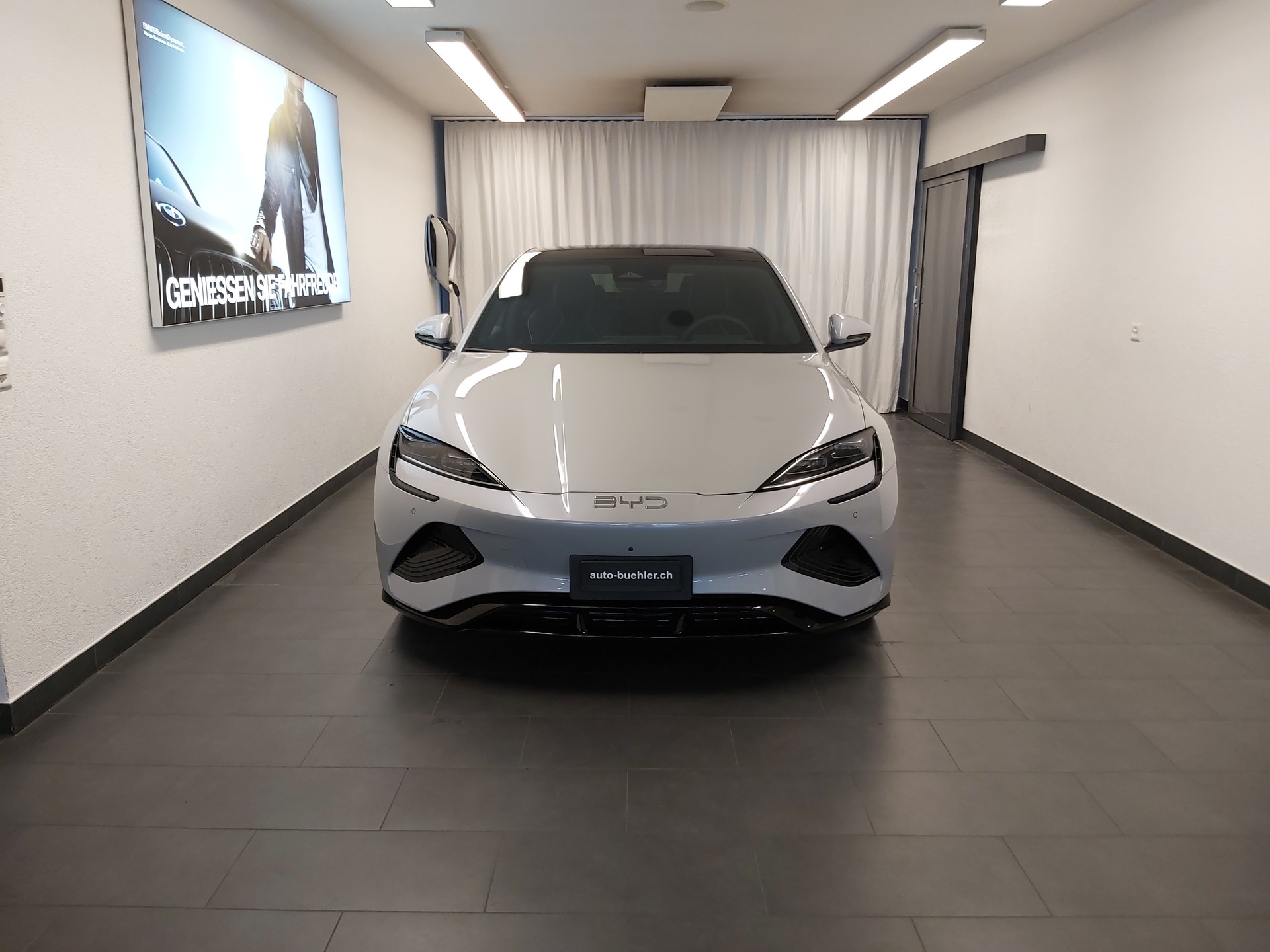 BYD Seal Excellence AWD-showroom-element-1