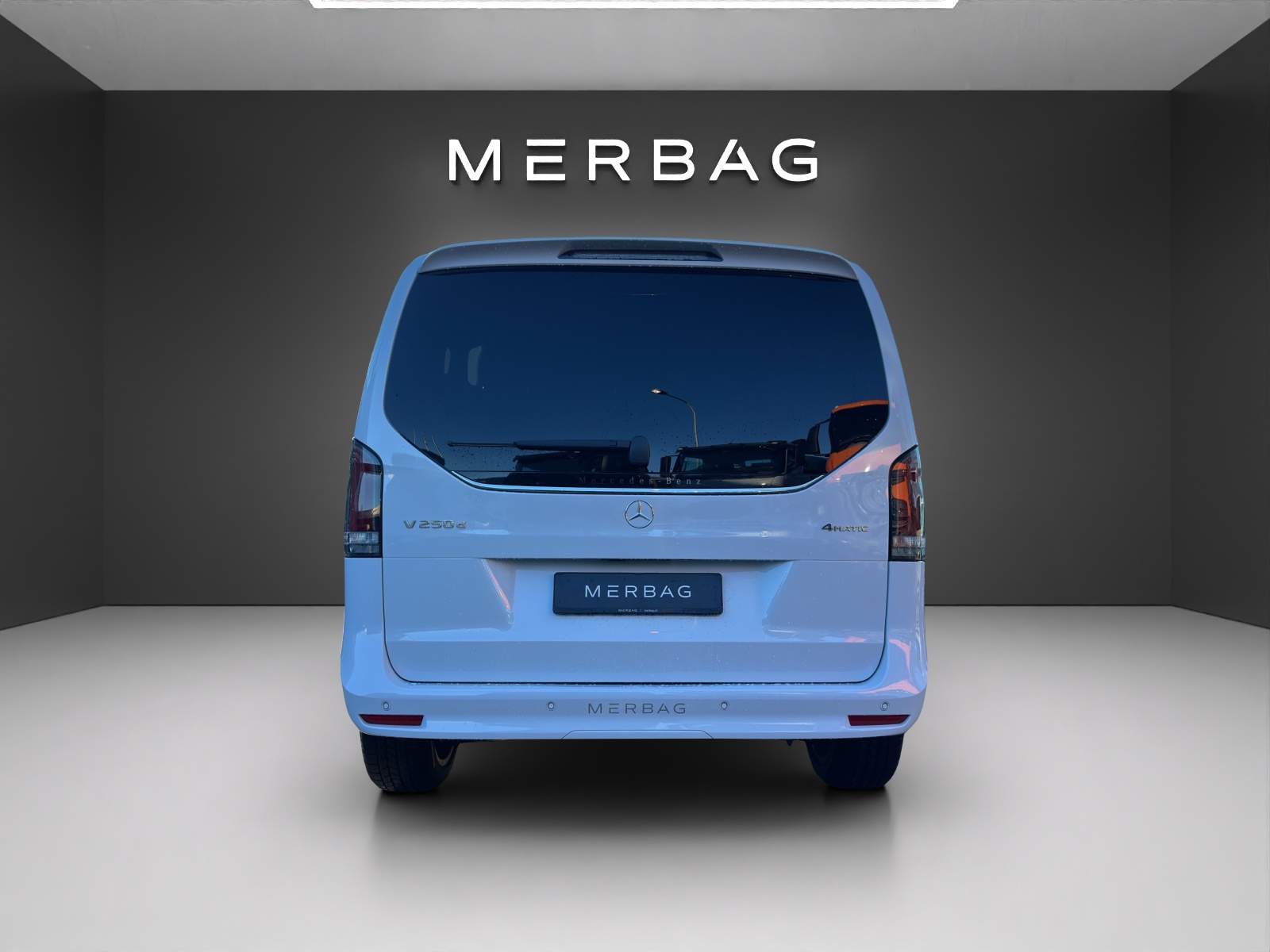 MERCEDES-BENZ V 250 d kompakt 4Matic Avantgarde 9G-Tronic-image-5