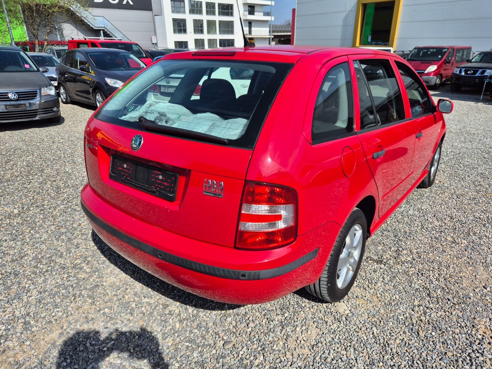 SKODA Fabia 1.4 16V Ambiente-image-3