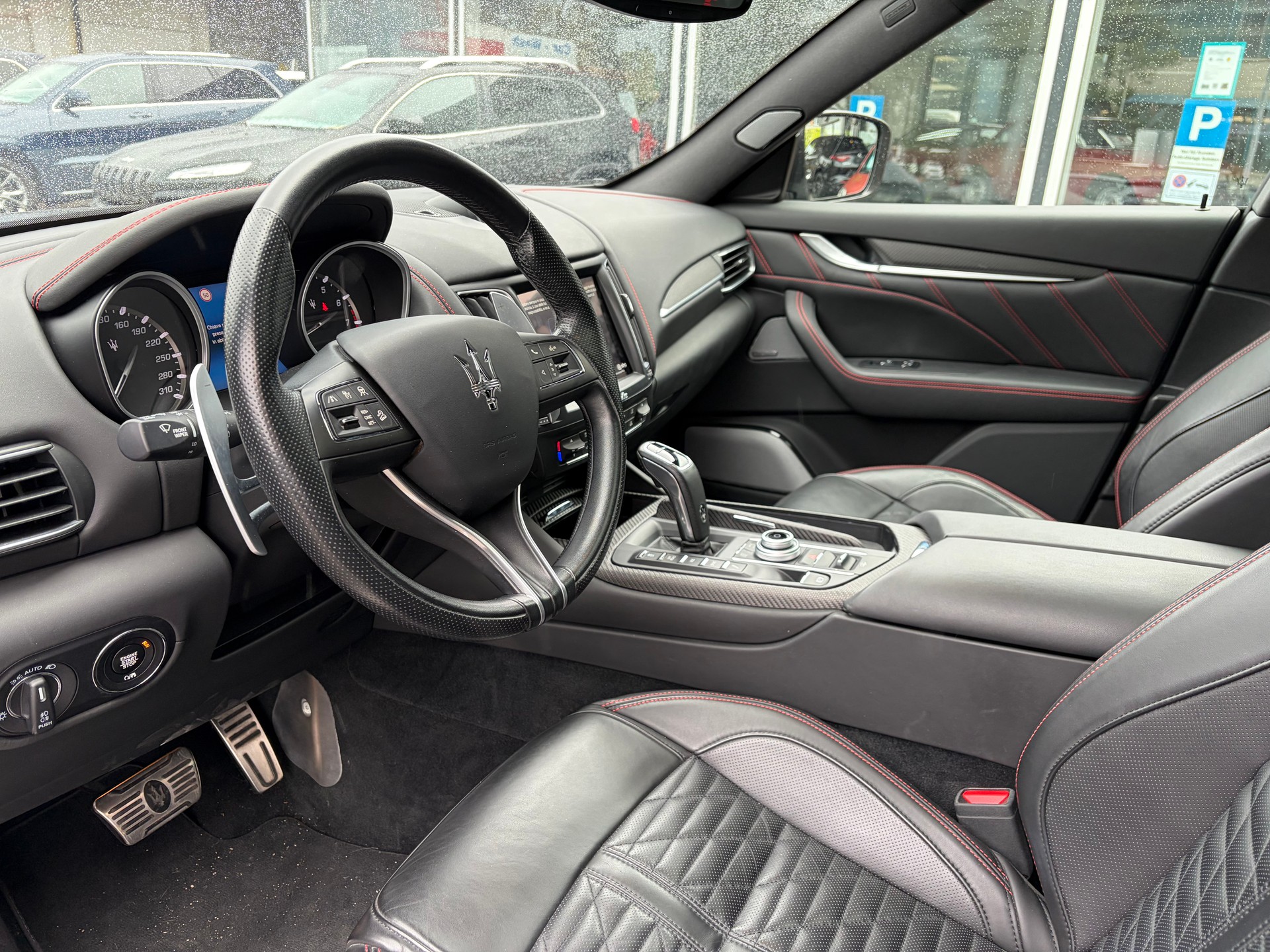 MASERATI Levante S 3.0V6 GranSport Automatica-image-7