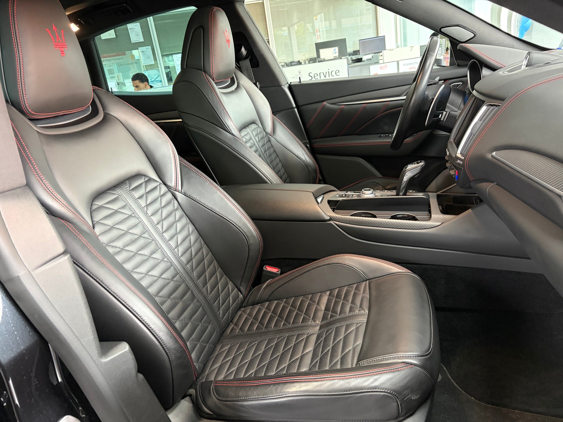 MASERATI Levante S 3.0V6 GranSport Automatica-image-6