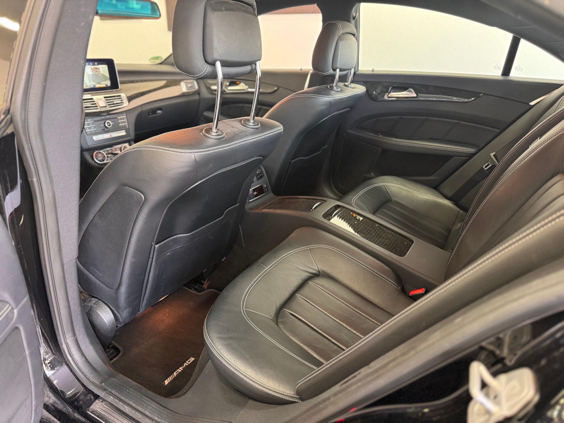 MERCEDES-BENZ CLS 350 BlueTEC 4Matic 7G-Tronic AMG Line *360 Kamera / Multibeam LED / Fahrassistenz Plus / Memory*-image-8