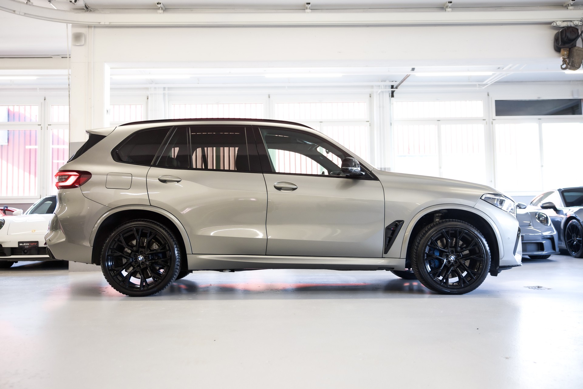 BMW X5M Competition Steptronic Competition *CH-FHZ*-showroom-element-3