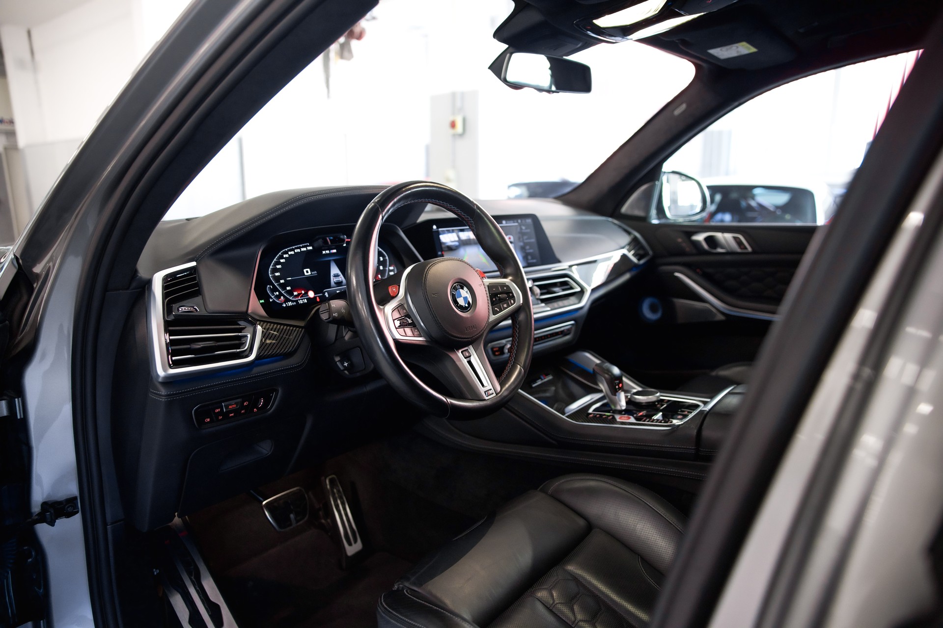 BMW X5M Competition Steptronic Competition *CH-FHZ*-image-18