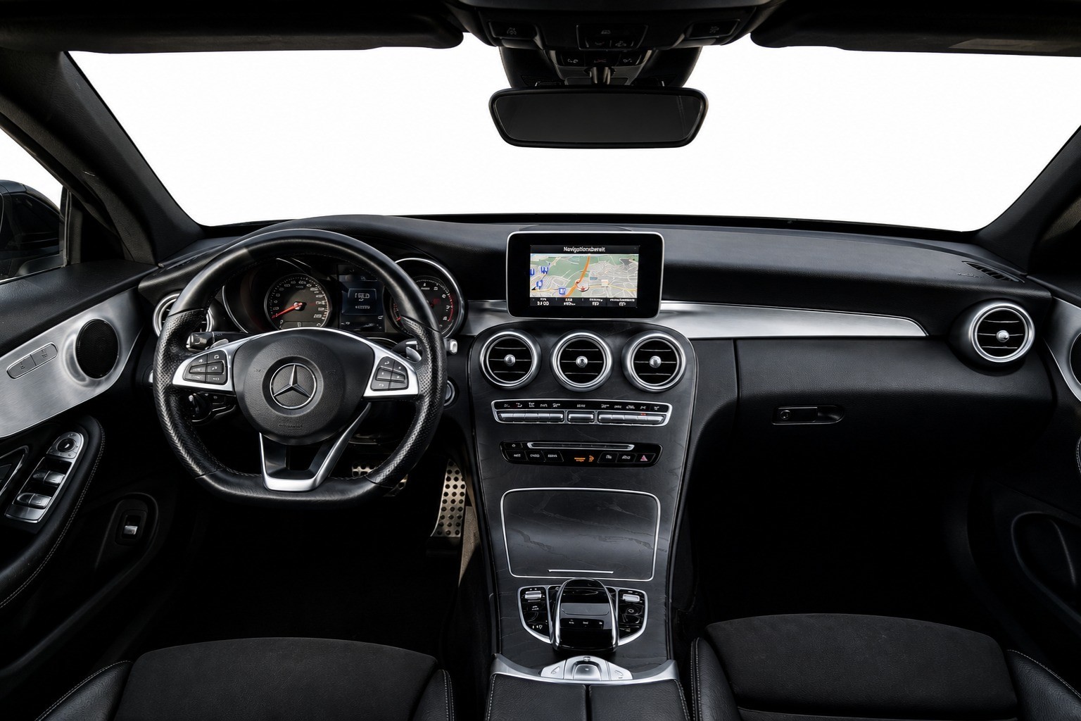 MERCEDES-BENZ C 200 Cabriolet AMG Line 9G-Tronic-image-13