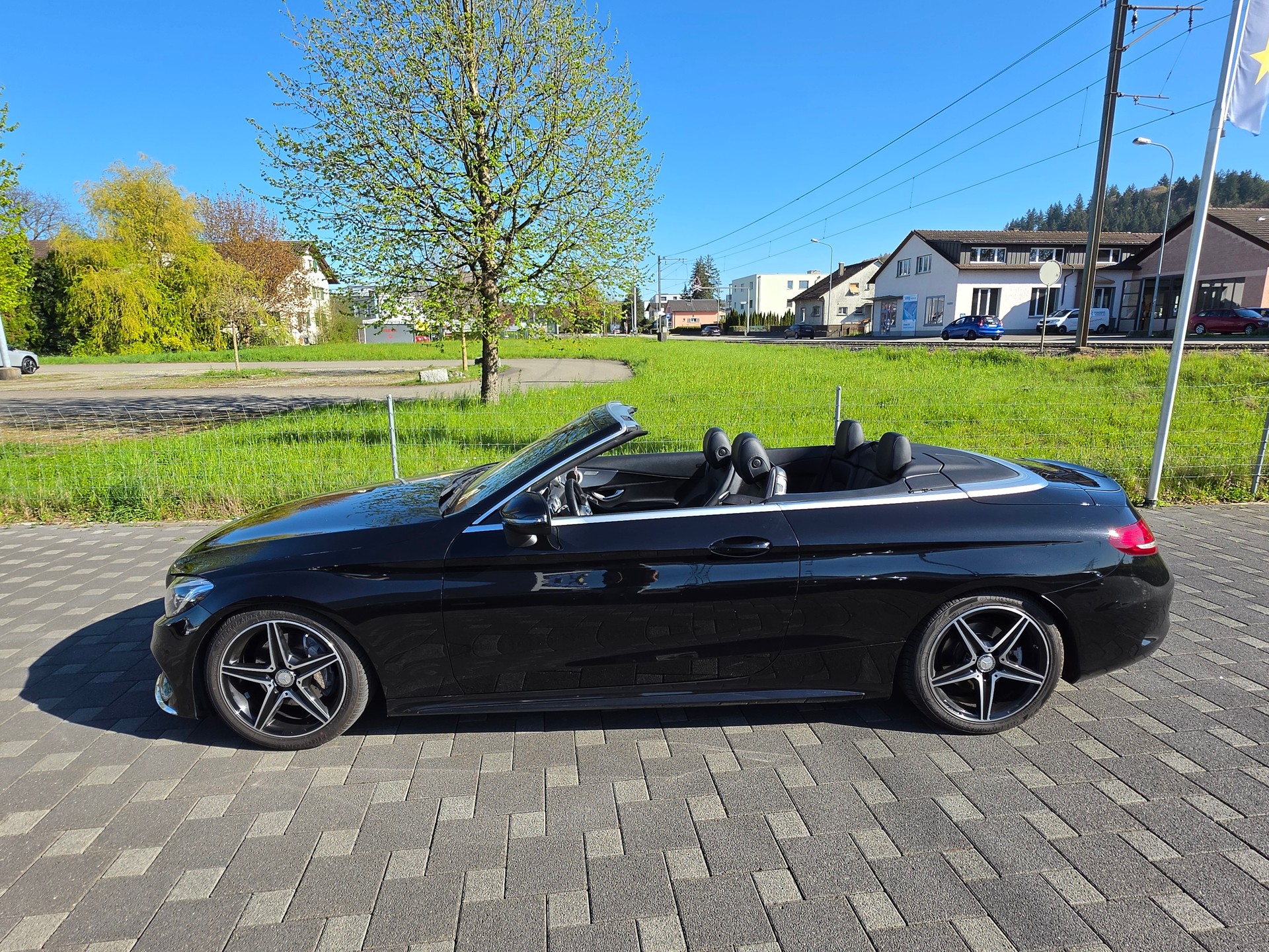 MERCEDES-BENZ C 200 Cabriolet AMG Line 9G-Tronic-showroom-element-1