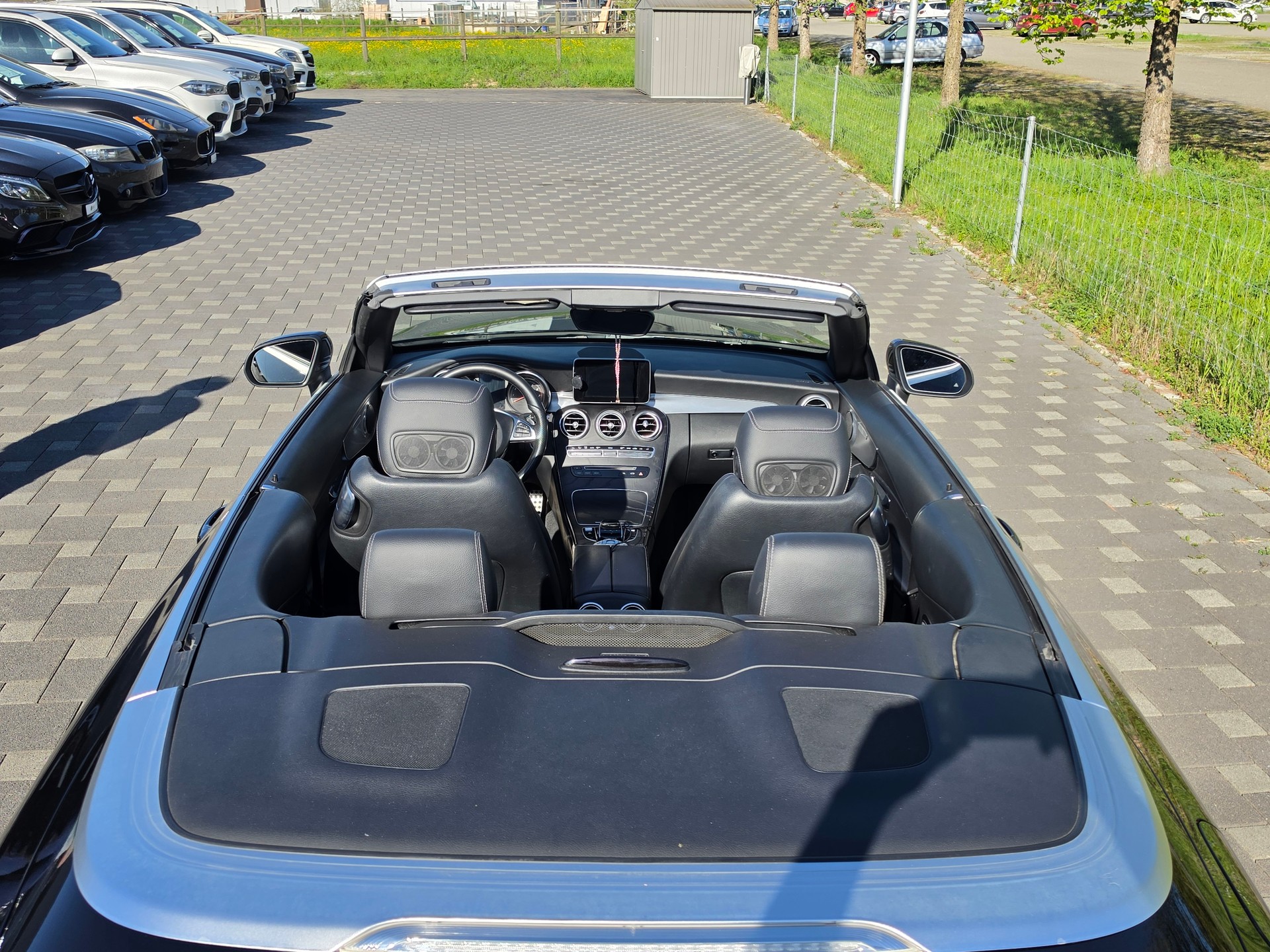 MERCEDES-BENZ C 200 Cabriolet AMG Line 9G-Tronic-image-12