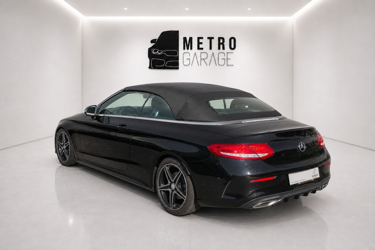 MERCEDES-BENZ C 200 Cabriolet AMG Line 9G-Tronic-image-9