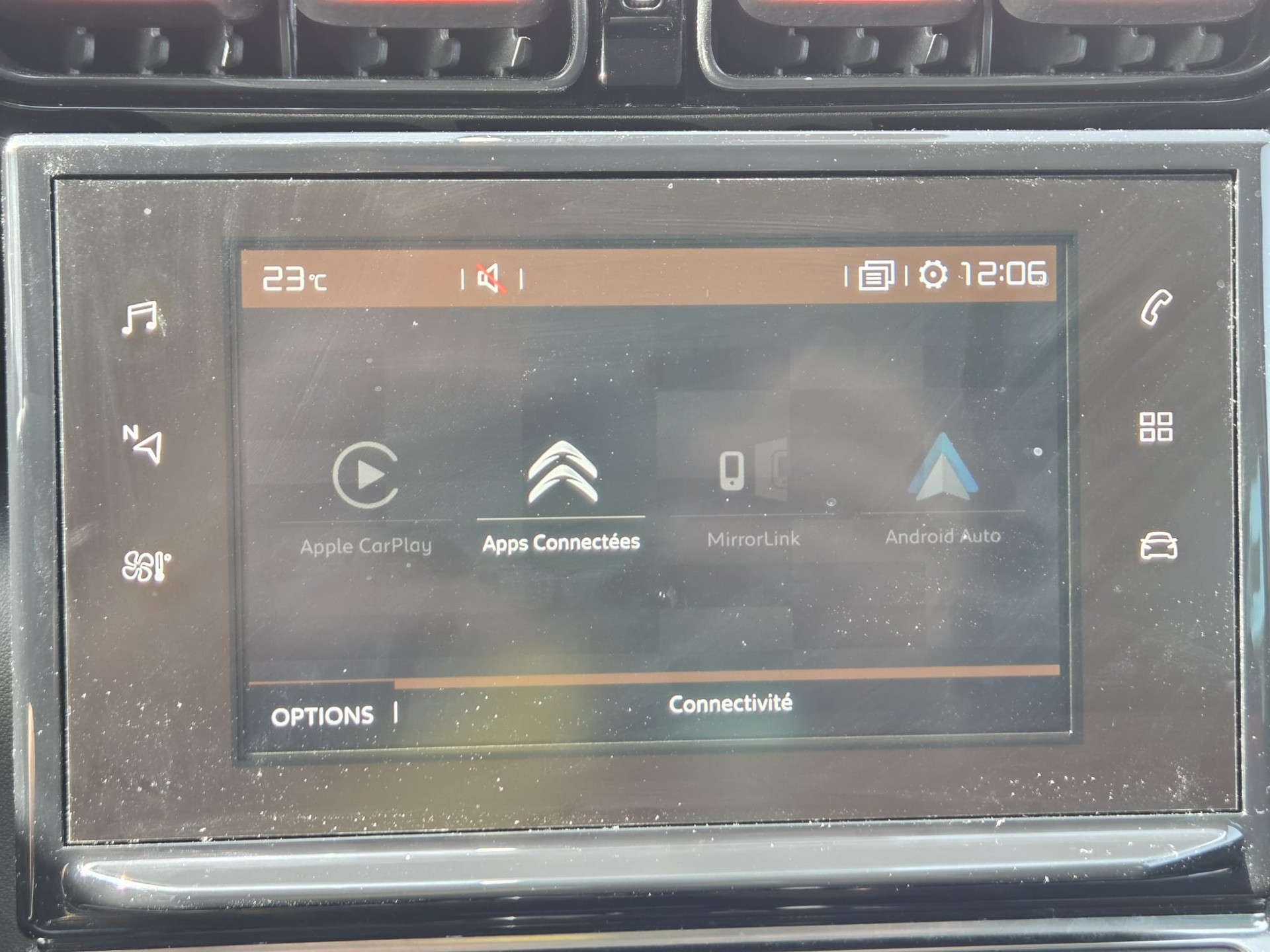 CITROEN C3 Aircross 1.2i PureTech Feel EAT ** Expertisé ** Grand service ** Camera ** Carplay **-image-9