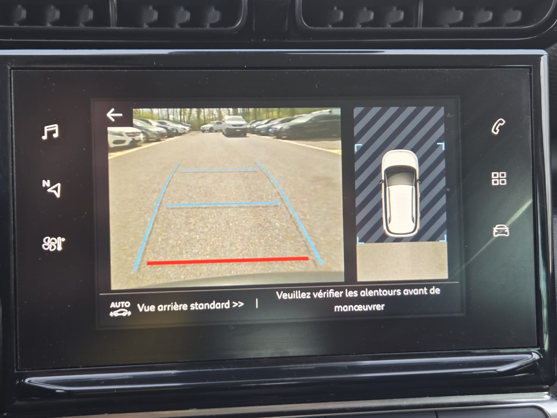 CITROEN C3 Aircross 1.2i PureTech Feel EAT ** Expertisé ** Grand service ** Camera ** Carplay **-image-8