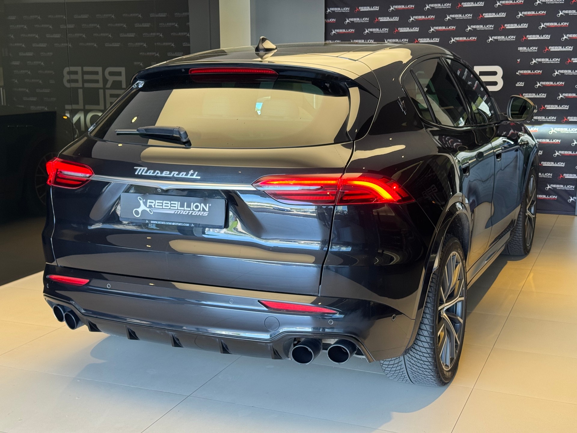 MASERATI Grecale 2.0 MHEV Modena Hybrid Automatica-image-5