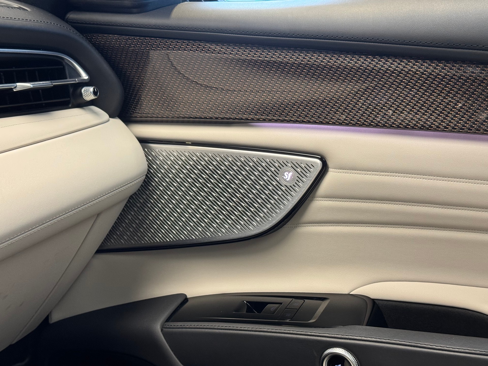 MASERATI Grecale 2.0 MHEV Modena Hybrid Automatica-image-12