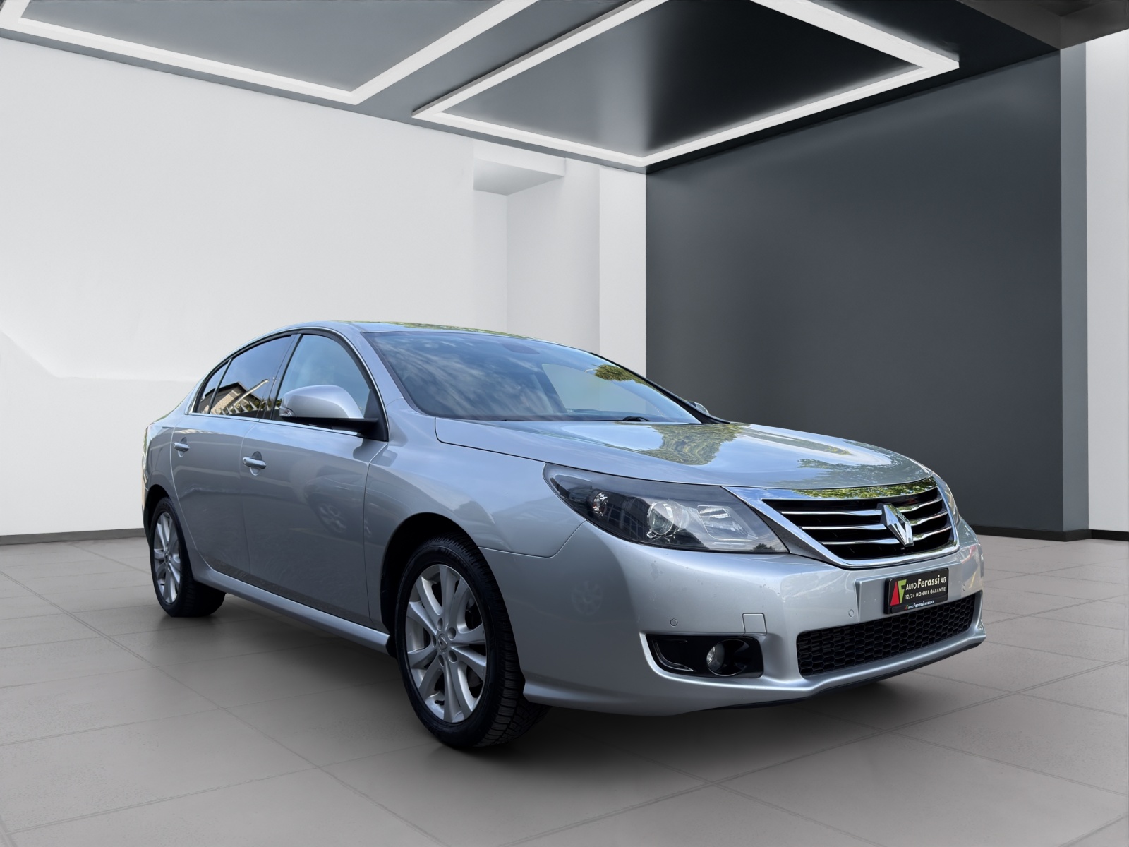 RENAULT Latitude 2.0 dCi Dynamique active-shift-image-6