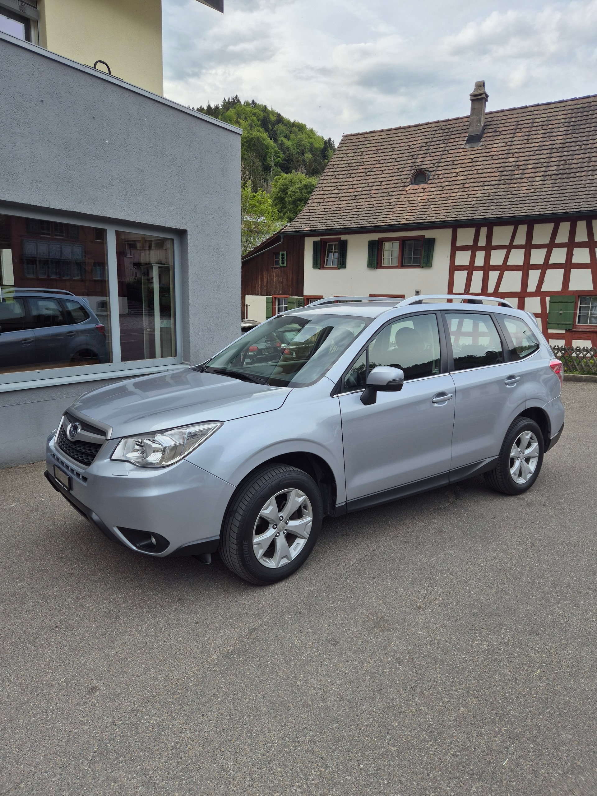SUBARU Forester 2.0i Swiss Lineartronic
