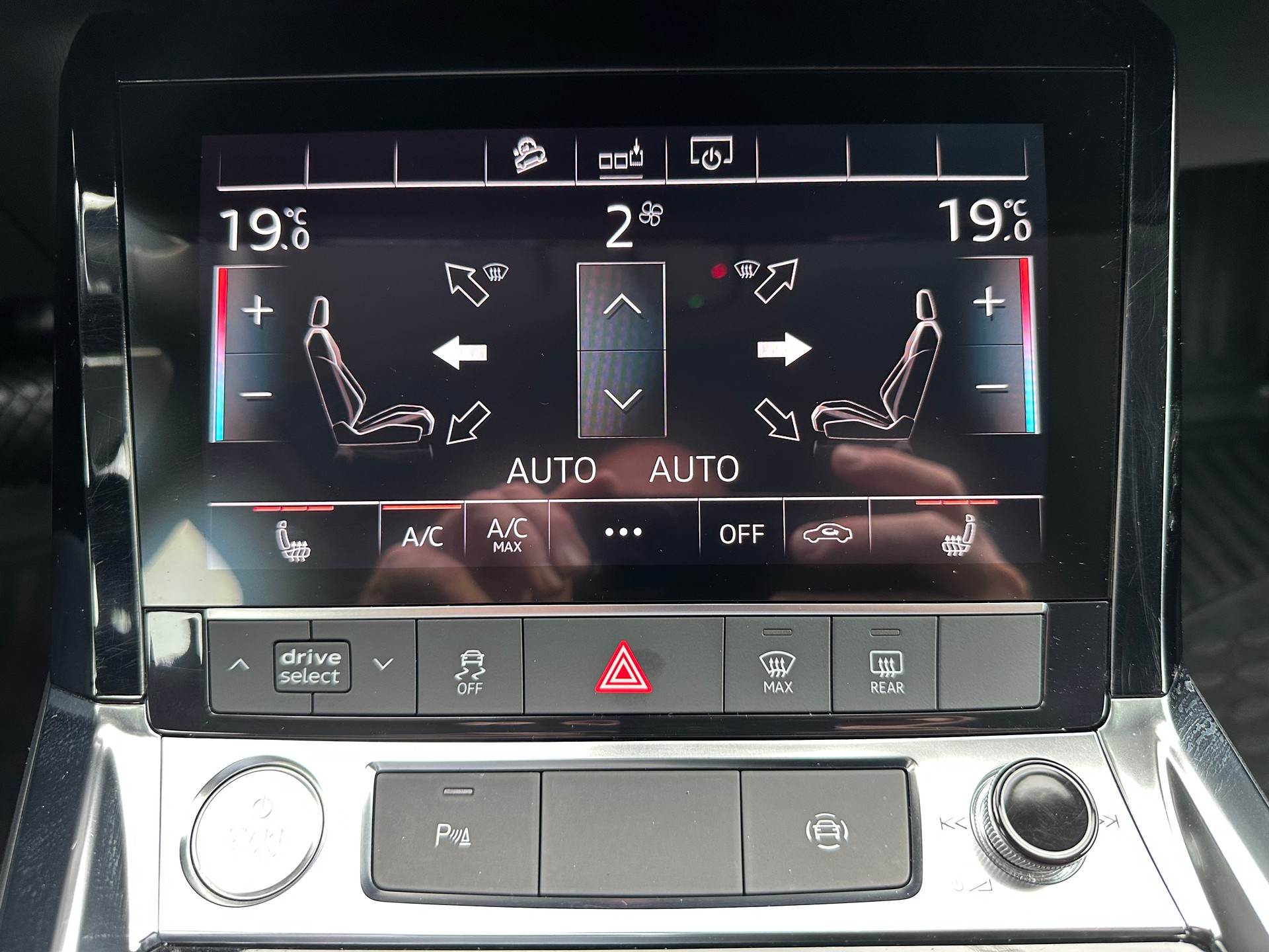 AUDI e-tron 55 quattro-image-17
