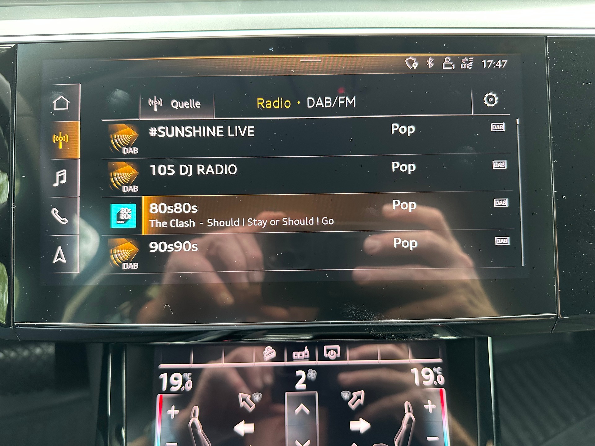 AUDI e-tron 55 quattro-image-18