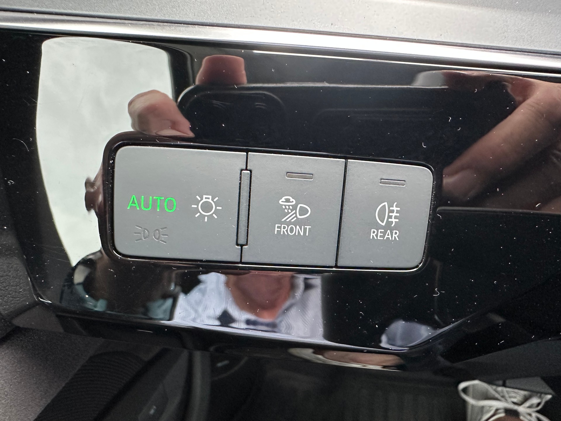 AUDI e-tron 55 quattro-image-20