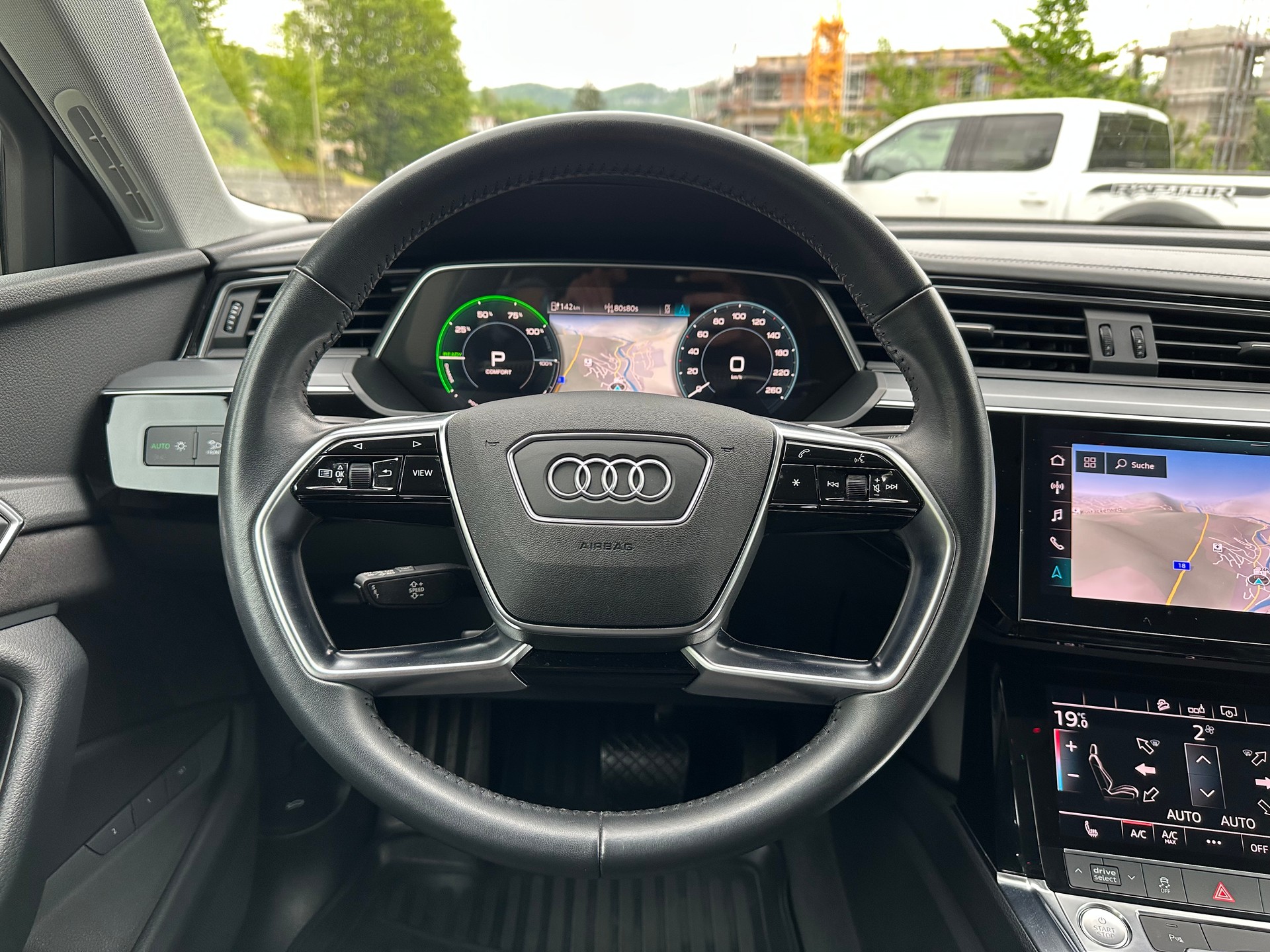 AUDI e-tron 55 quattro-image-16