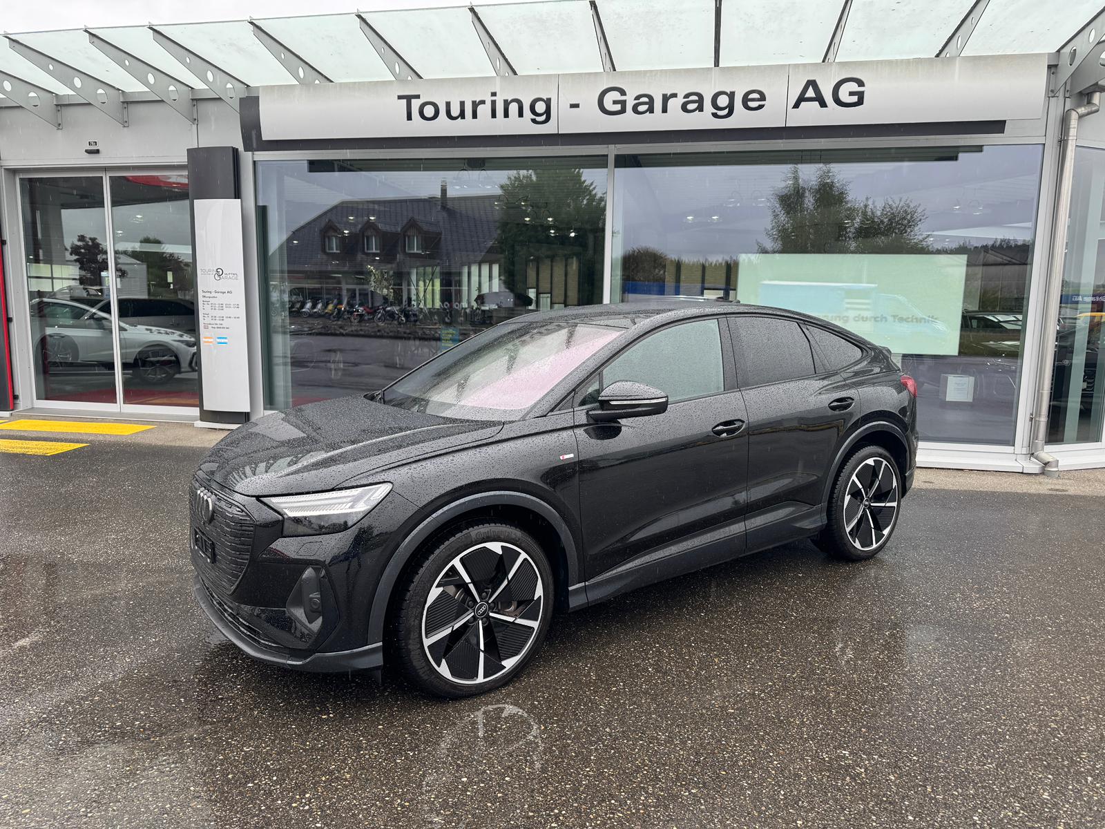 AUDI Q4 e-tron 55 quattro Sportback S-line Black Edition Plus / 340 PS