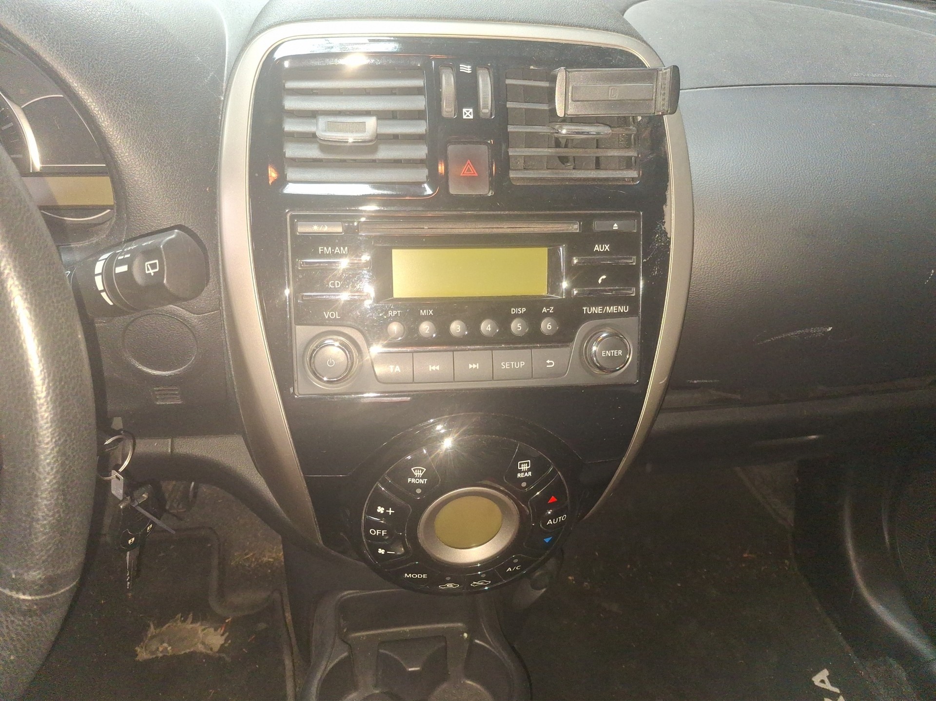 NISSAN Micra 1.2 DIG-S tekna-image-9