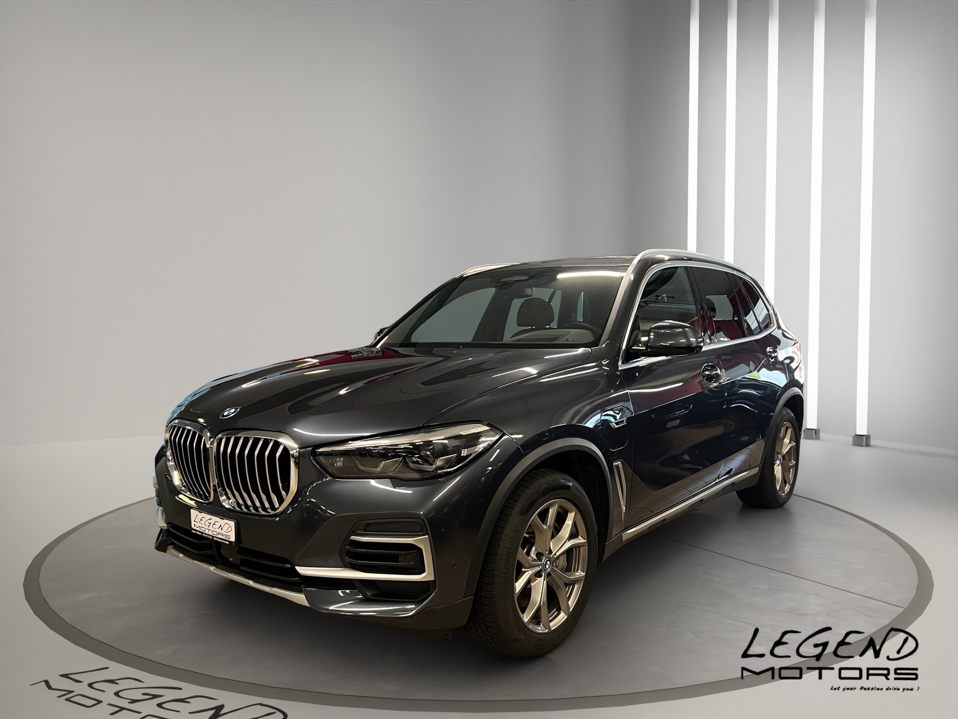 BMW X5 xDrive45e xLine Steptronic LEASING à partir de CHF 540.-/mois-showroom-element-2