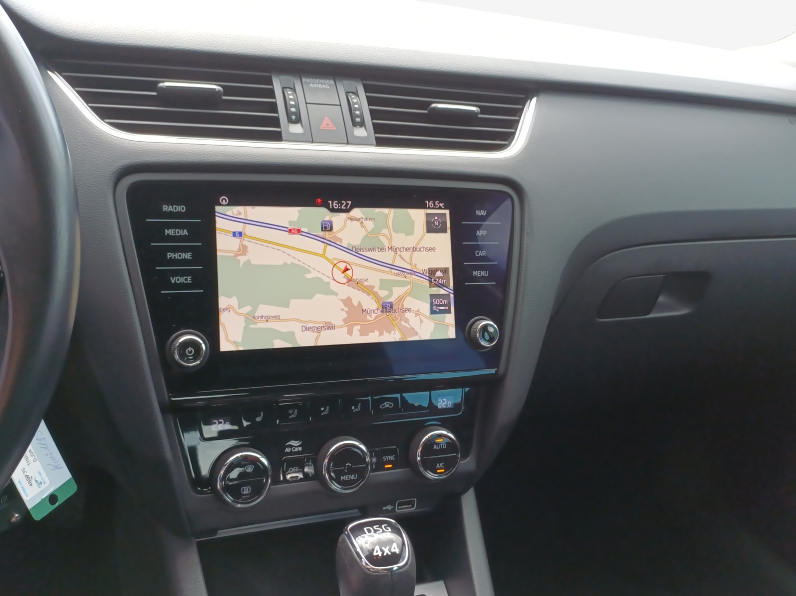 SKODA Octavia Combi 2.0 TDI Ambition 4x4 DSG-image-10
