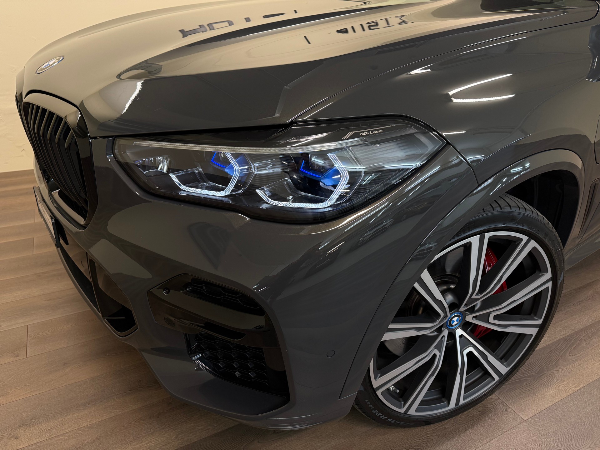 BMW X5 xDrive45e M Sport Steptronic-showroom-element-2