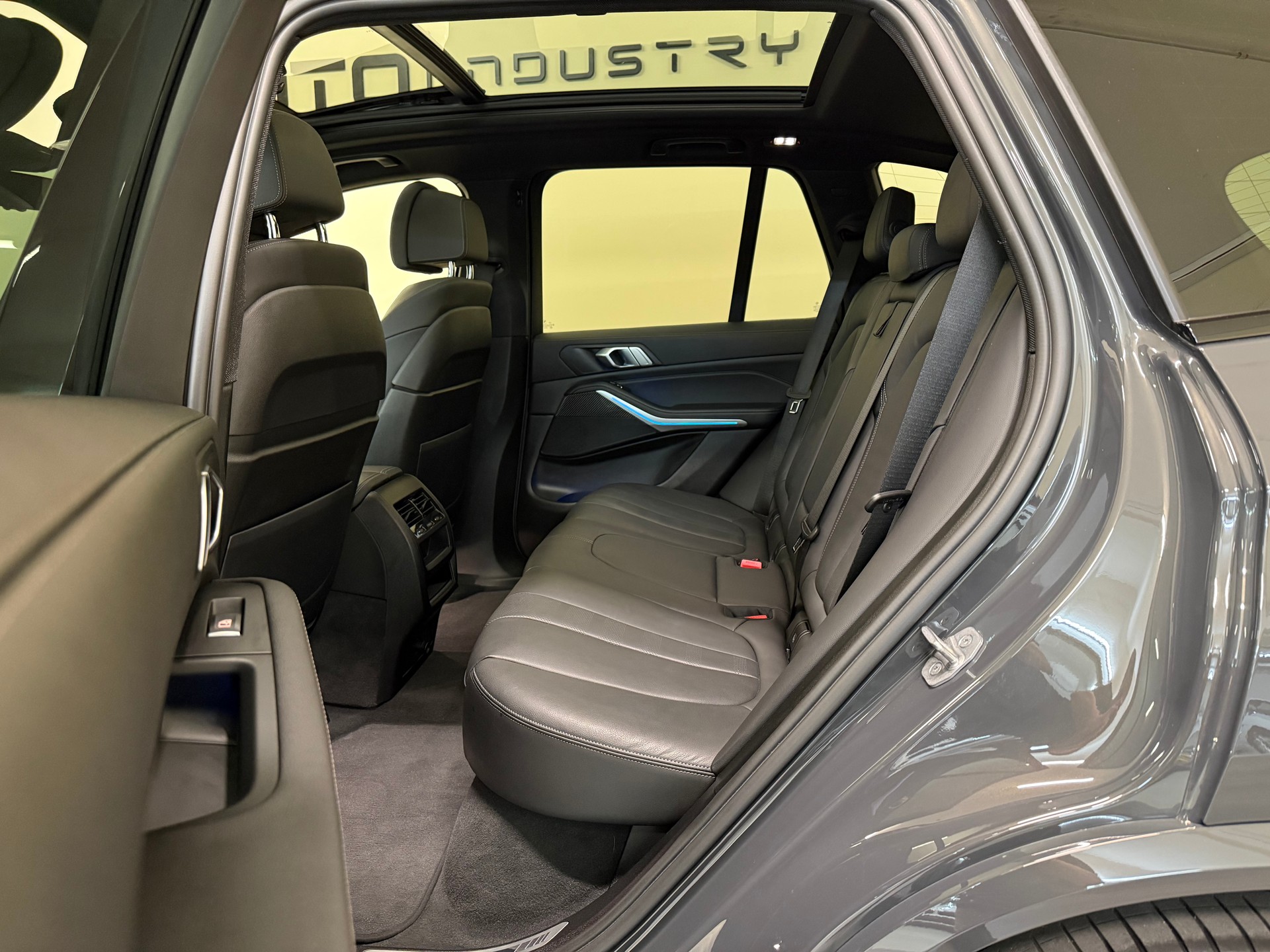 BMW X5 xDrive45e M Sport Steptronic-image-24