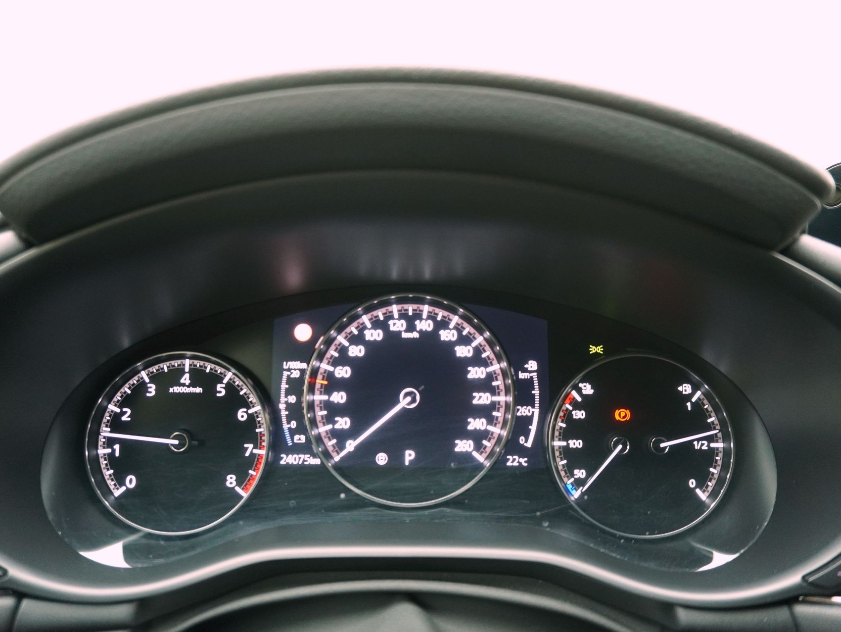 MAZDA 3 Hatchback 2.0 Revolution-image-15