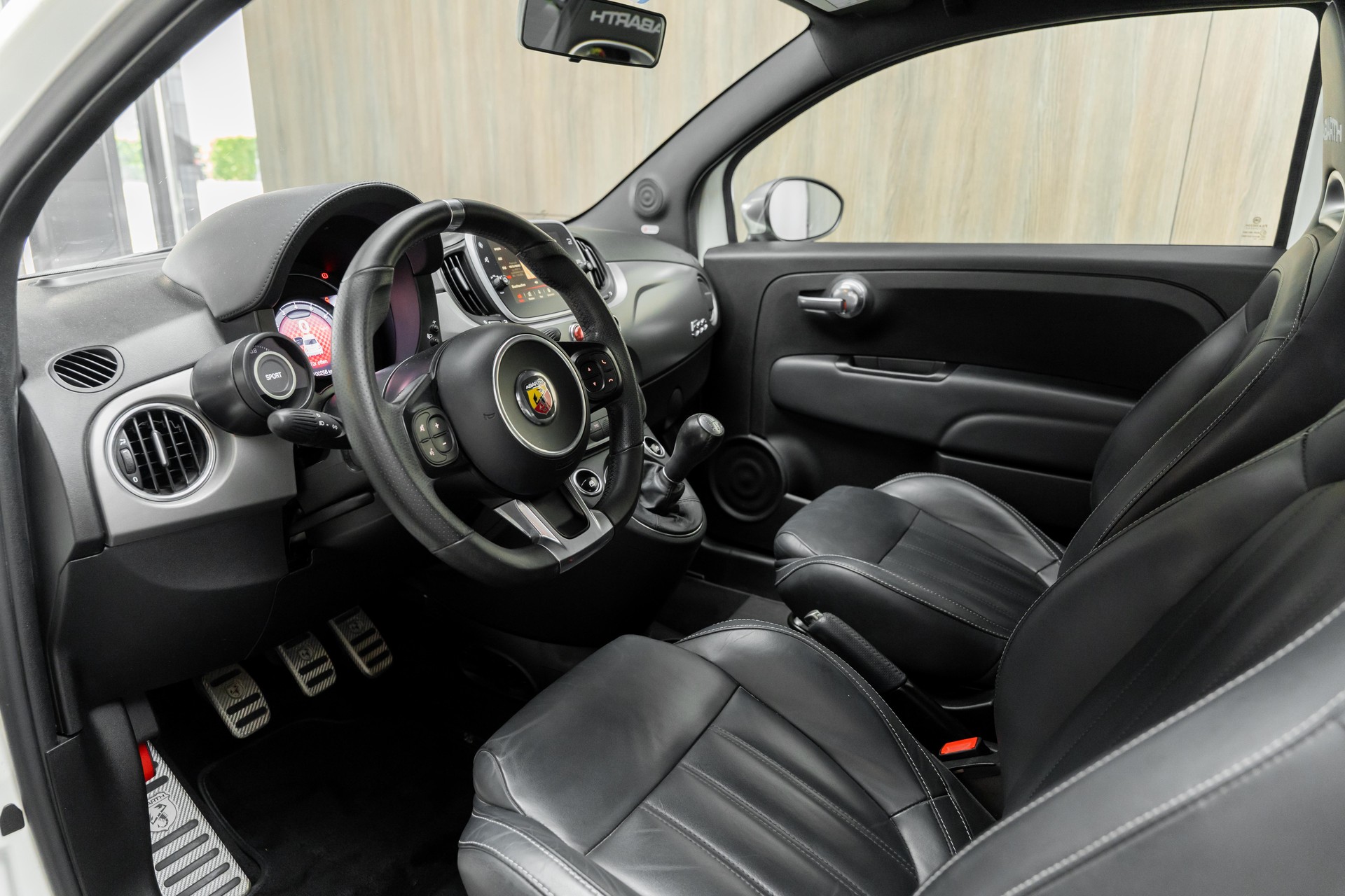 FIAT 595 1.4 16V Turbo Abarth Turismo-showroom-element-2