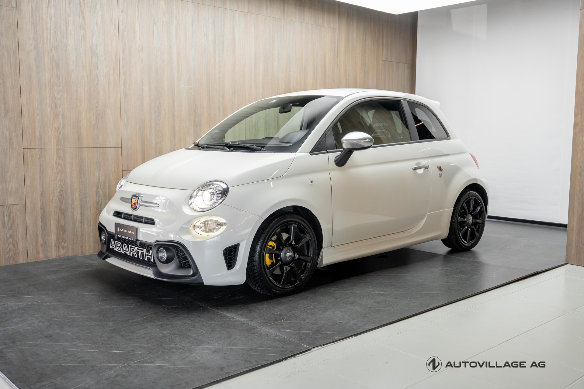 FIAT 595 1.4 16V Turbo Abarth Turismo