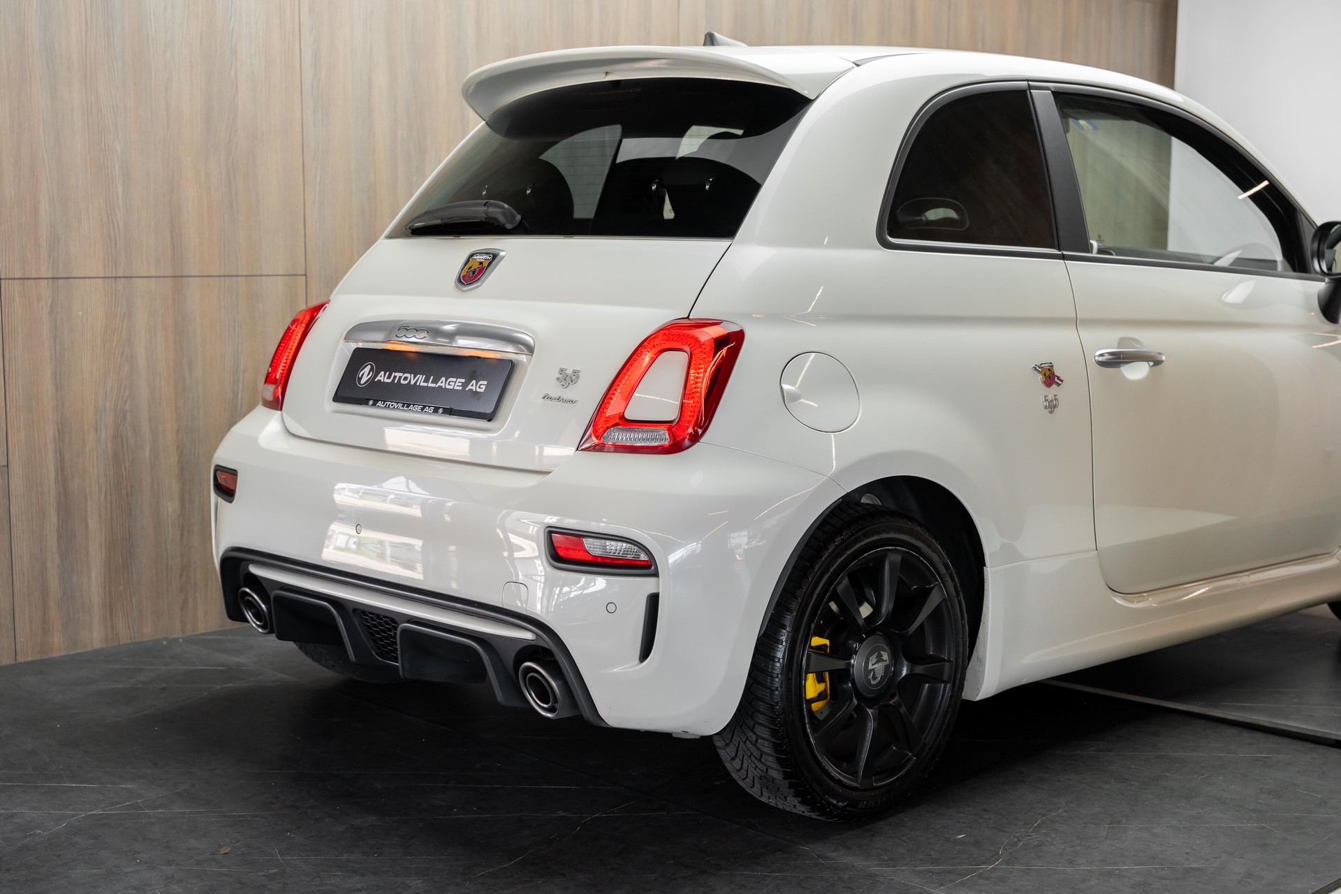 FIAT 595 1.4 16V Turbo Abarth Turismo-image-22