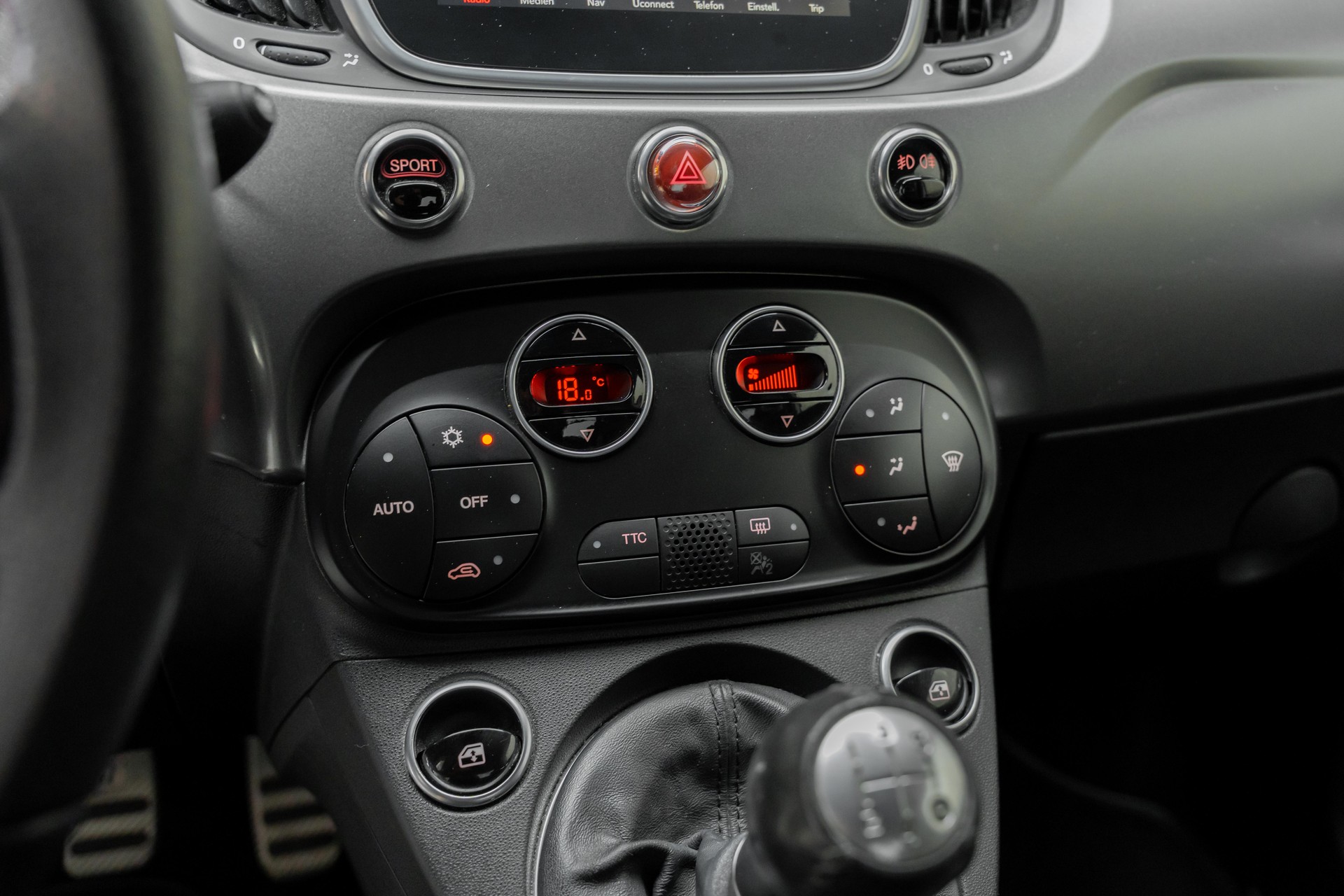FIAT 595 1.4 16V Turbo Abarth Turismo-image-8