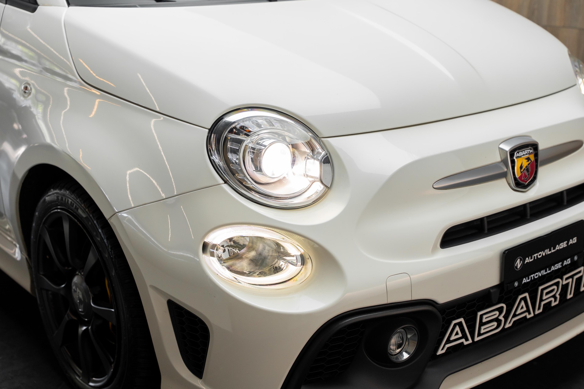 FIAT 595 1.4 16V Turbo Abarth Turismo-image-17
