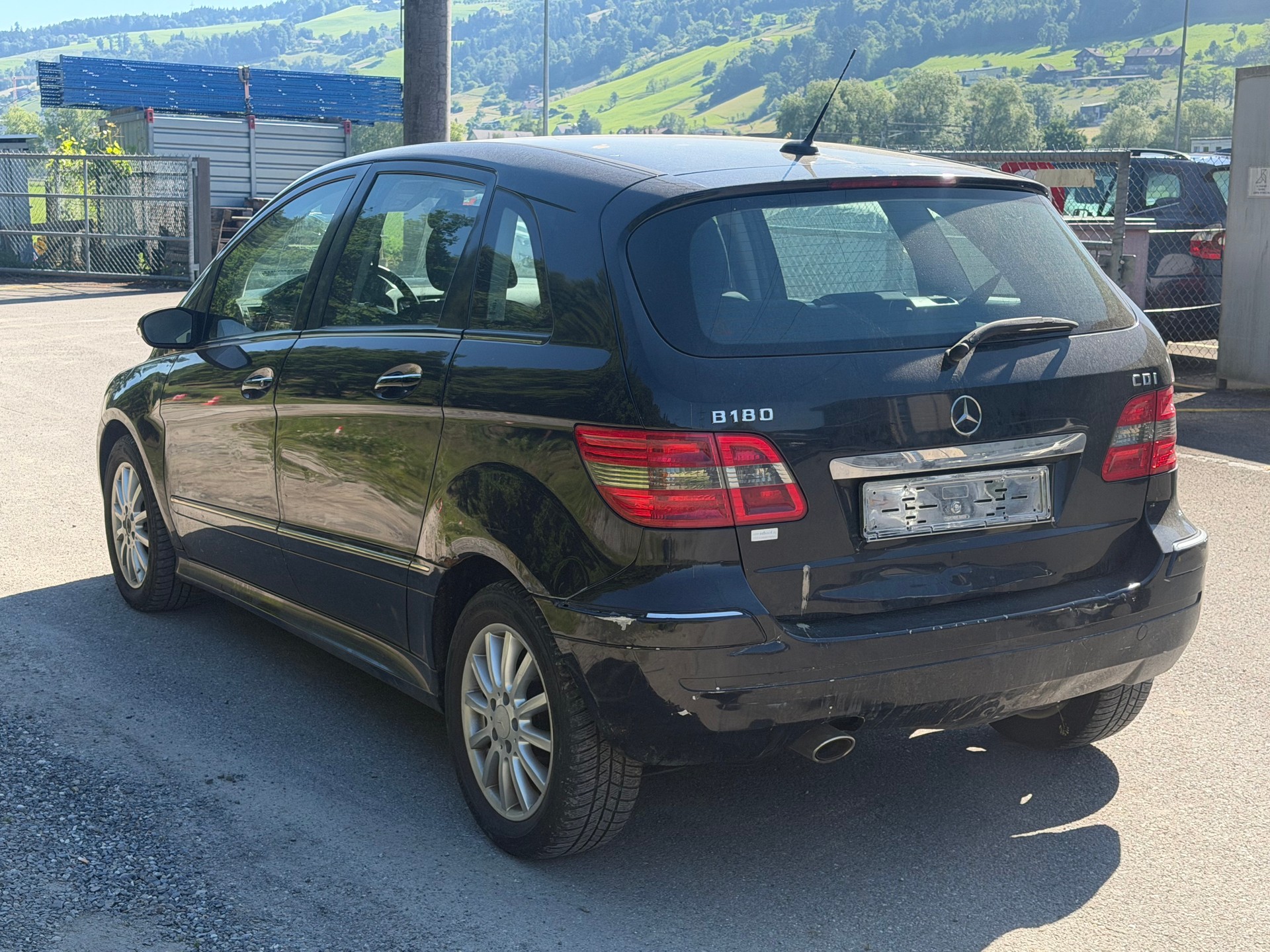 MERCEDES-BENZ B 180 CDI-image-4