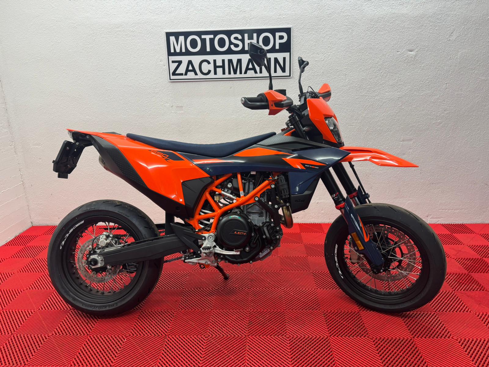 KTM 690 SMC R-image-0