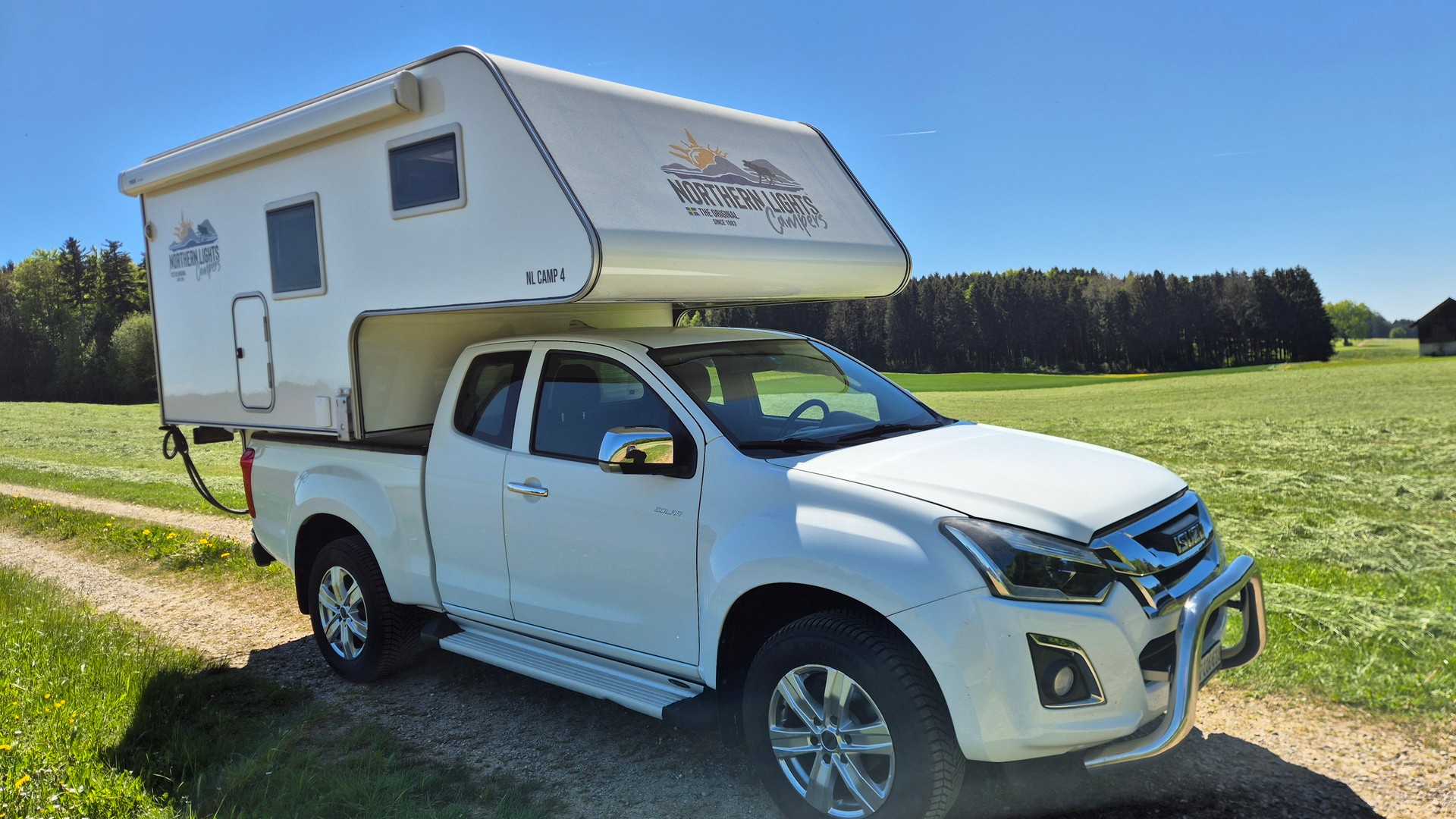 ISUZU D-MAX 1.9 SpaceCab Solar Plus 4x4 A-image-1