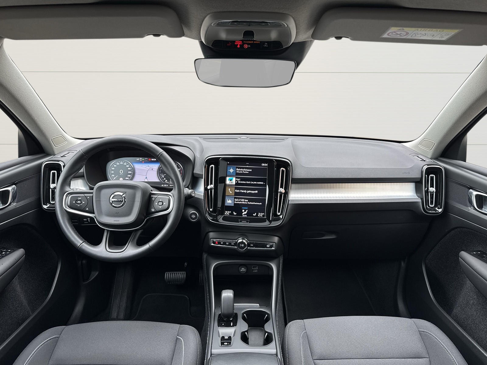 VOLVO XC40 2.0 B4 MH Momentum-image-12
