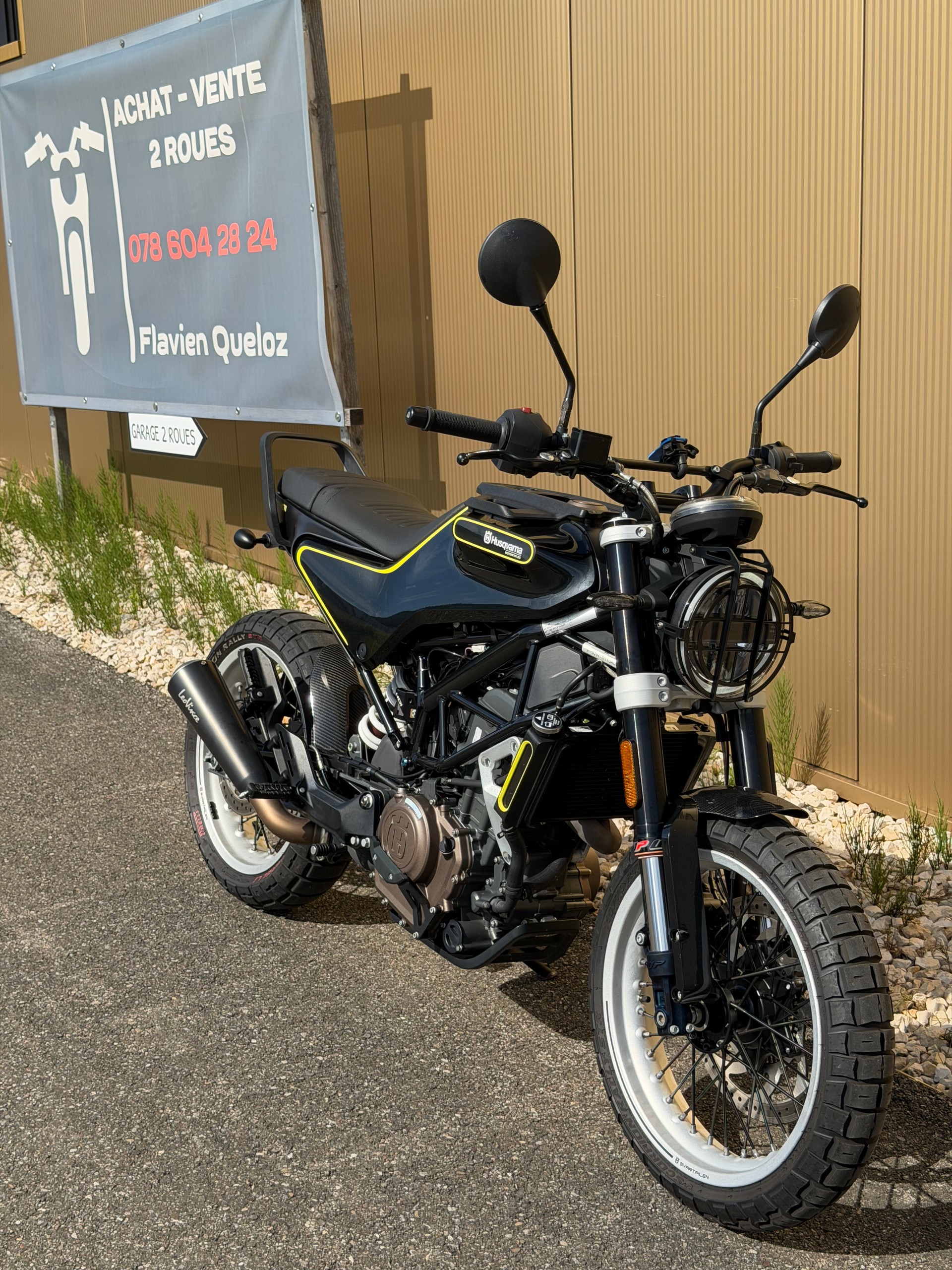 HUSQVARNA Svartpilen 401-image-0