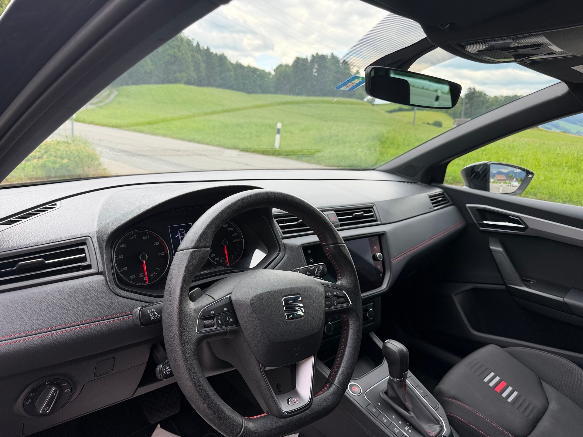 SEAT Ibiza 1.0 EcoTSI FR DSG-image-8