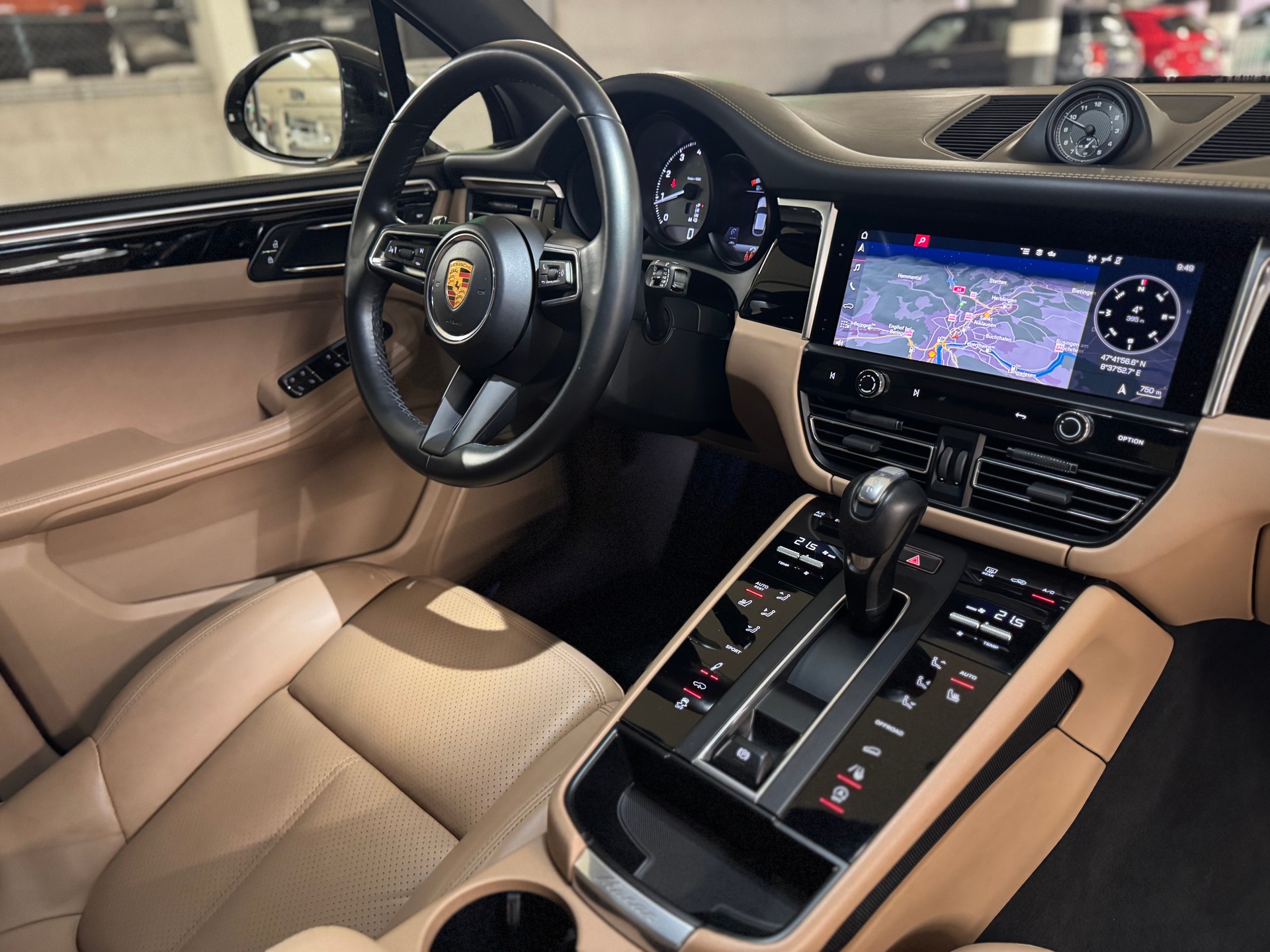 PORSCHE Macan S PDK-image-11