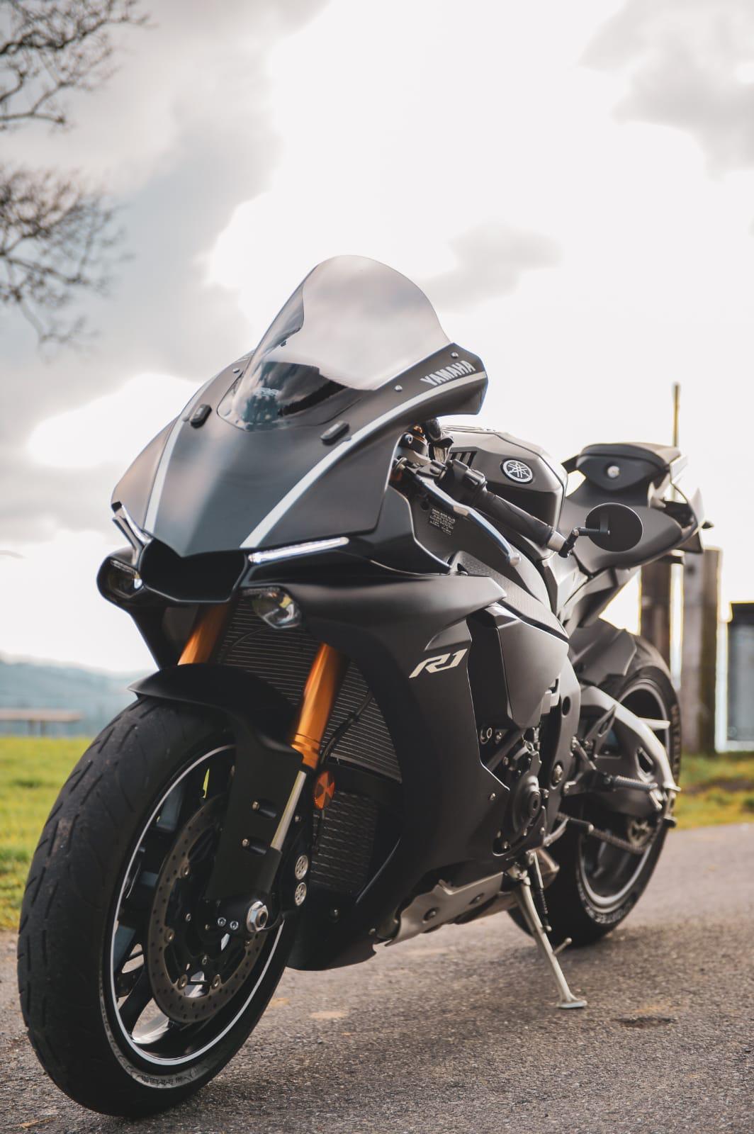 YAMAHA YZF-R1 ABS-image-0