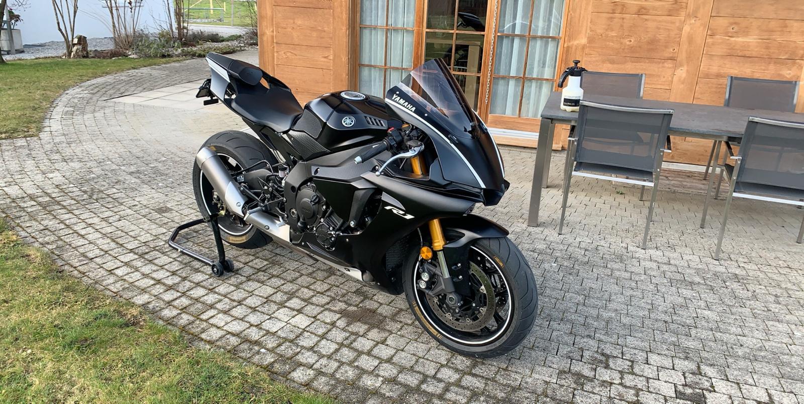 YAMAHA YZF-R1 ABS-image-5