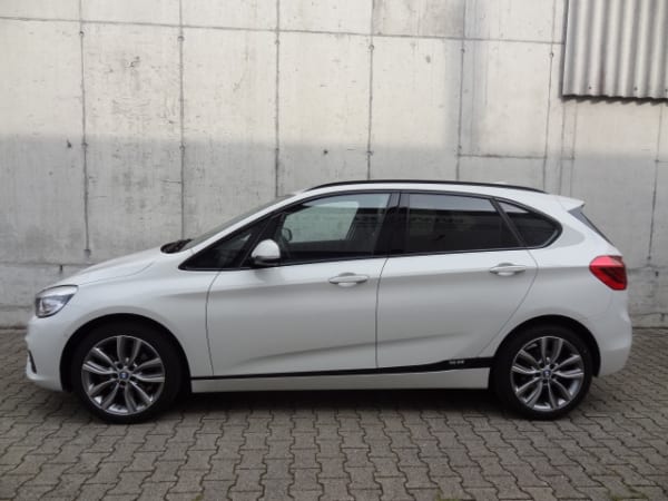 BMW 220i