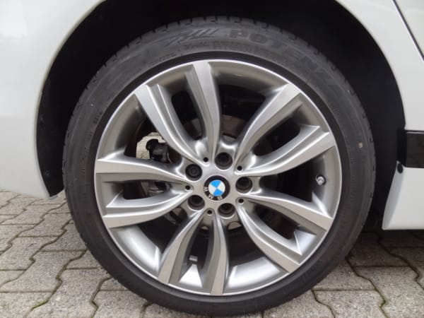 BMW 220i-image-6